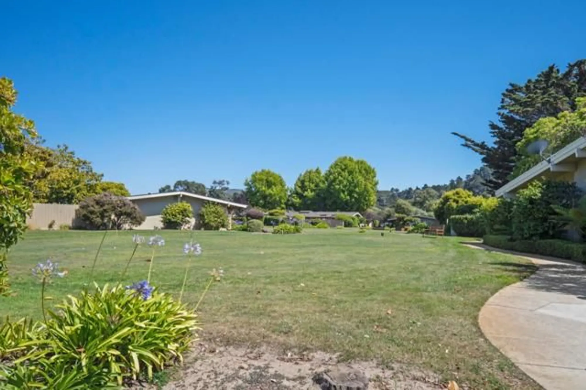 Property Slideshow image 23 of 27 | 114 hacienda carmel, Carmel, CA, 93923