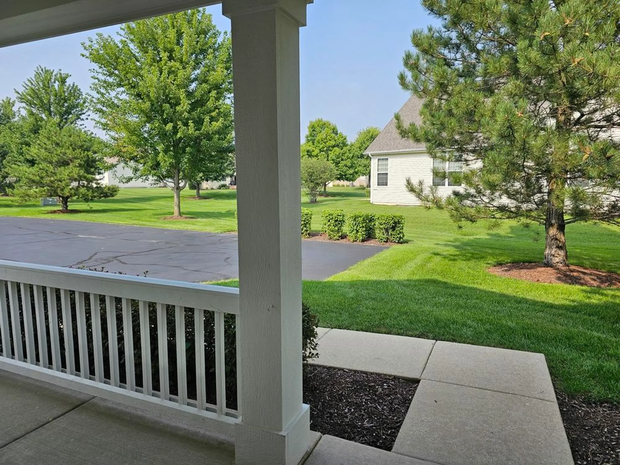 Property Slideshow image 13 of 20 | 16613 buckner pond way, Crest Hill, IL, 60403