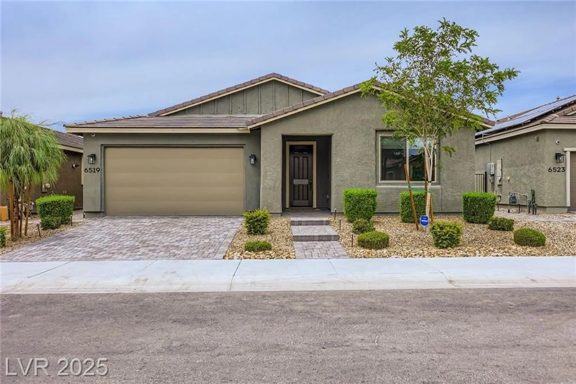 Property Slideshow image 4 of 28 | 6519 summershade st, North Las Vegas, NV, 89086