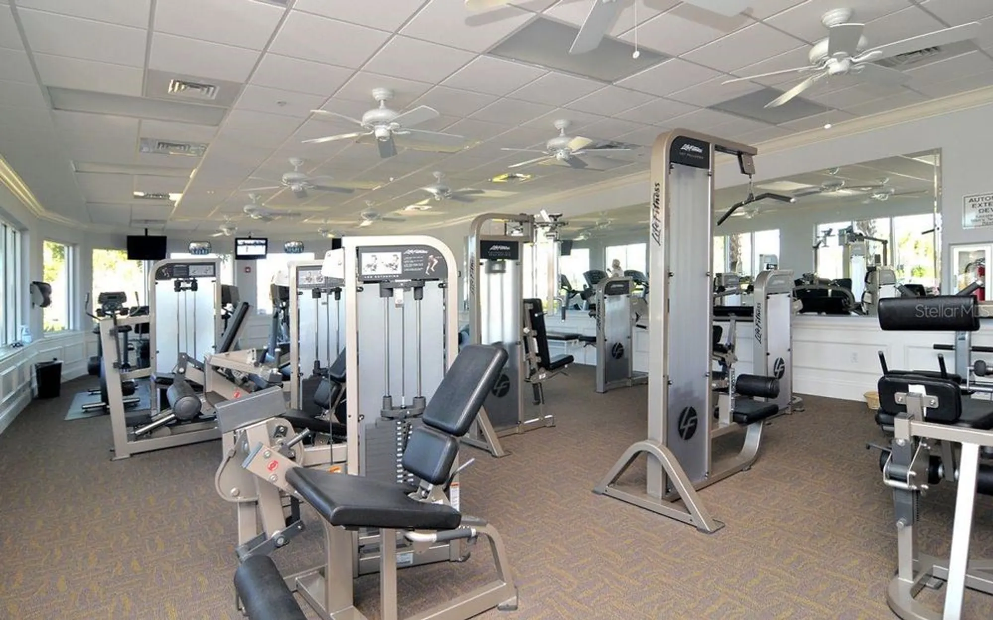 Property Slideshow image 42 of 54 | 1707 burgos dr, Sarasota, FL, 34238