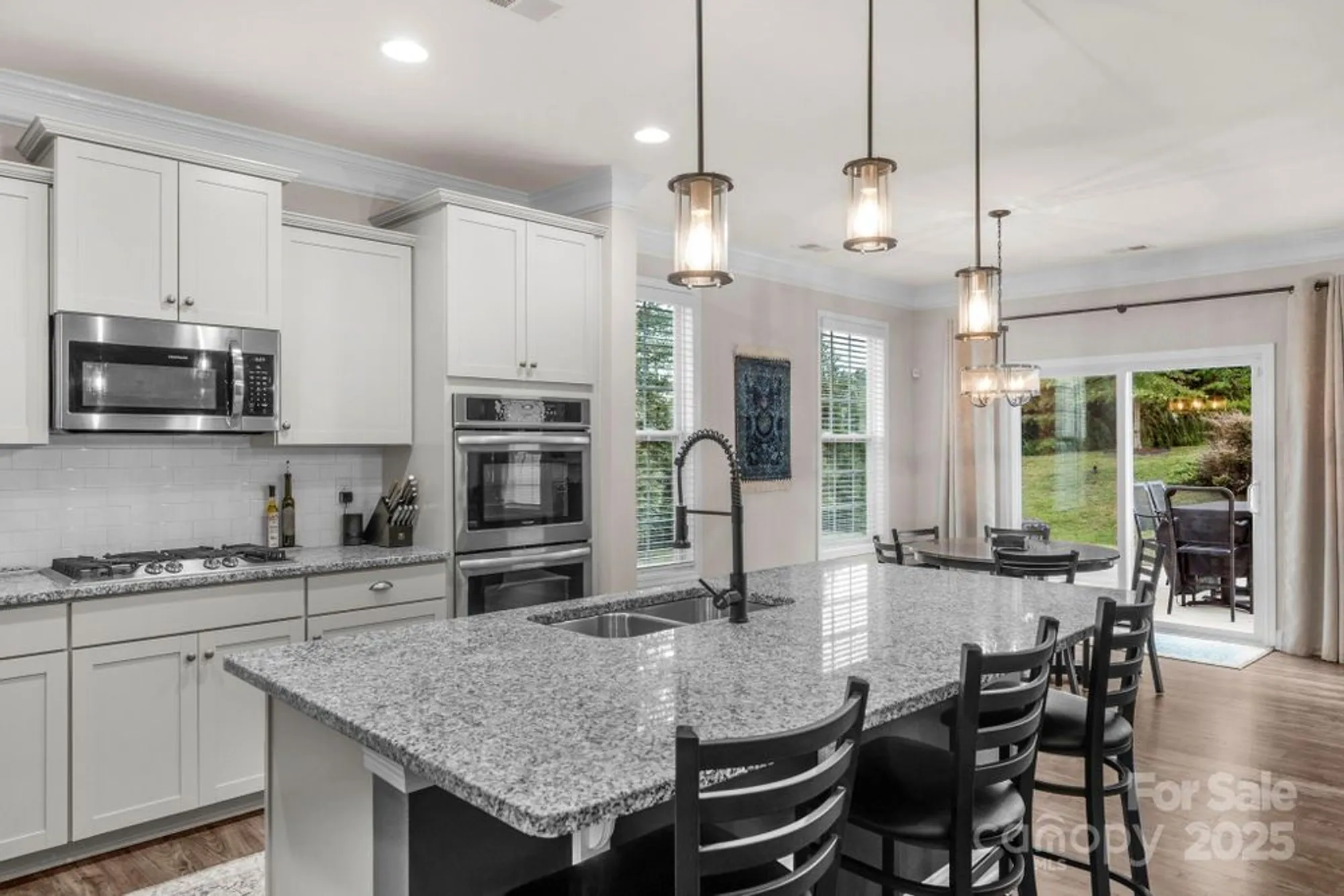 Property Slideshow image 12 of 48 | 236 robinwood ln, Lake Wylie, SC, 29710