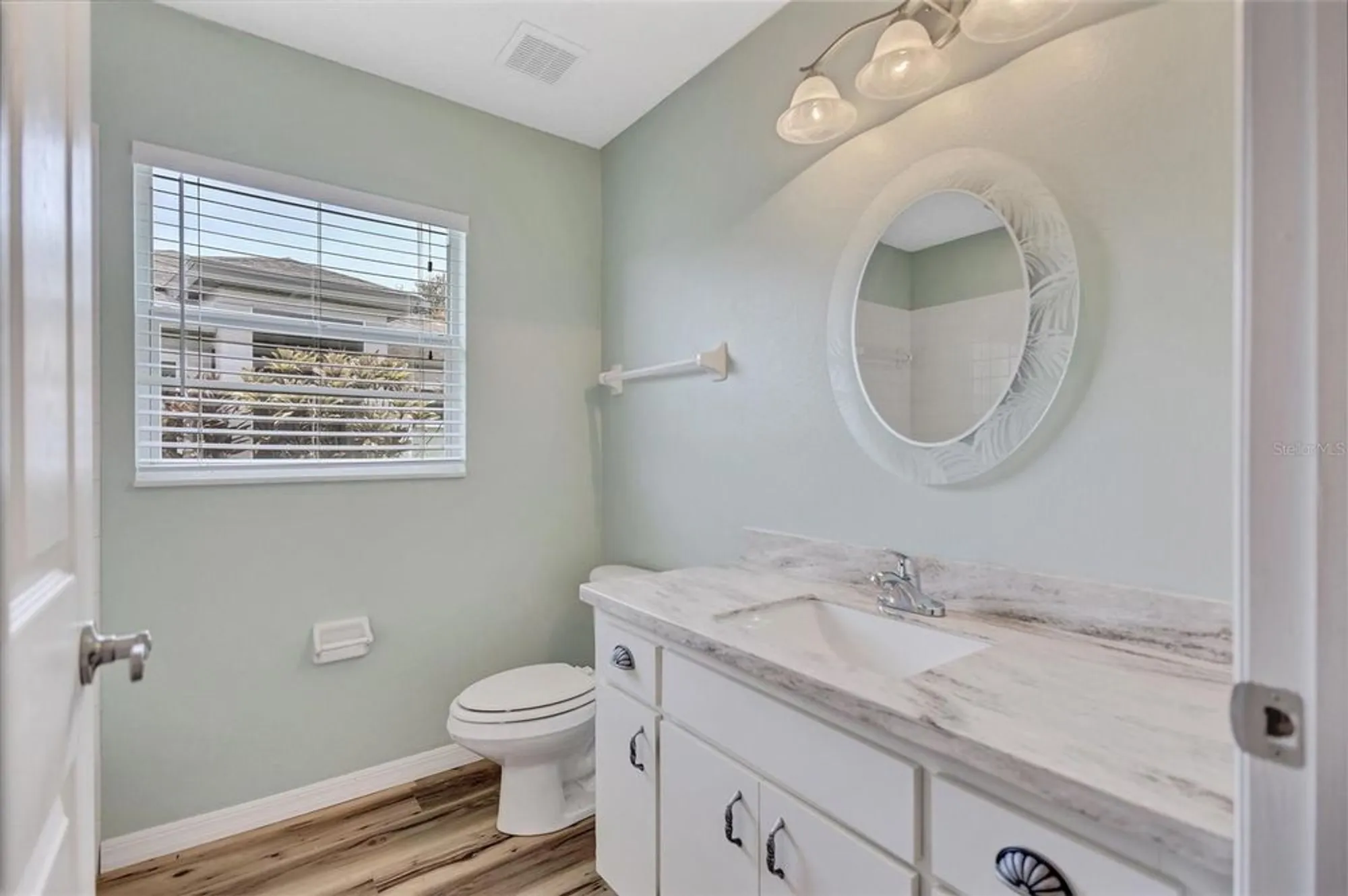 Property Slideshow image 33 of 48 | 811 staffordshire ln 32, Sun City Center, FL, 33573