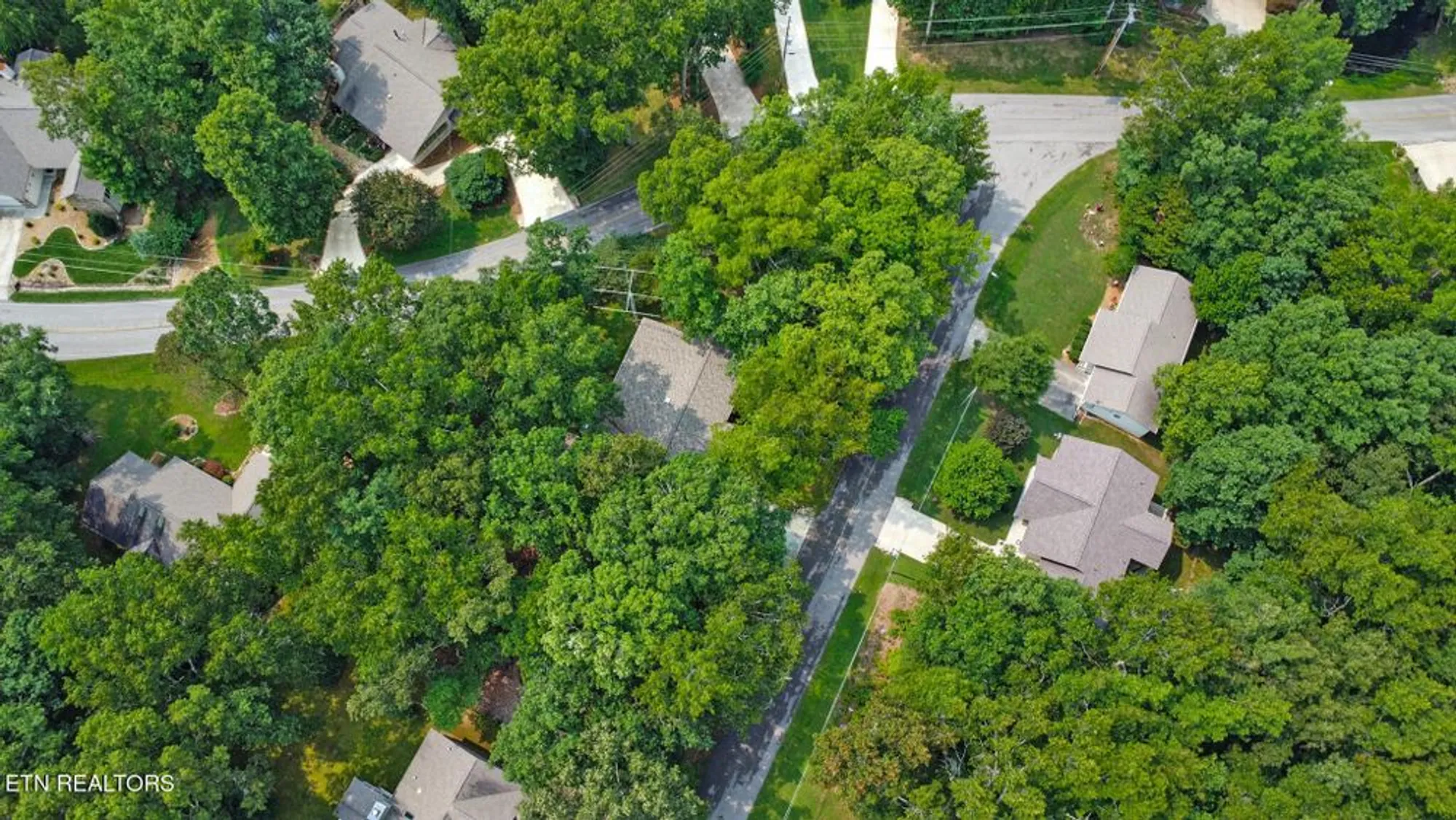 Property Slideshow image 37 of 40 | 104 juniper dr, Crossville, TN, 38558