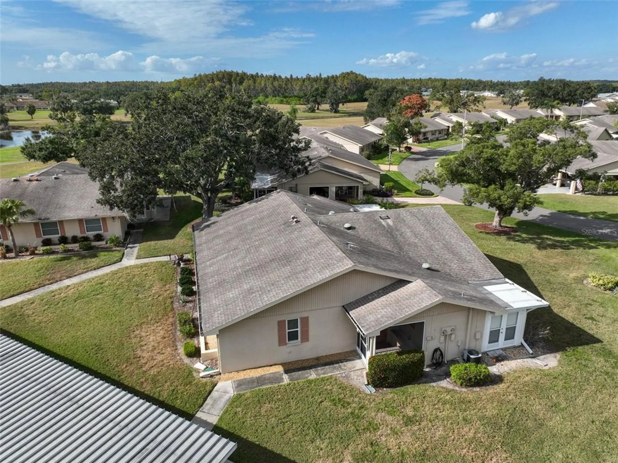 Property Slideshow image 17 of 45 | 431 gloucester blvd, Sun City Center, FL, 33573