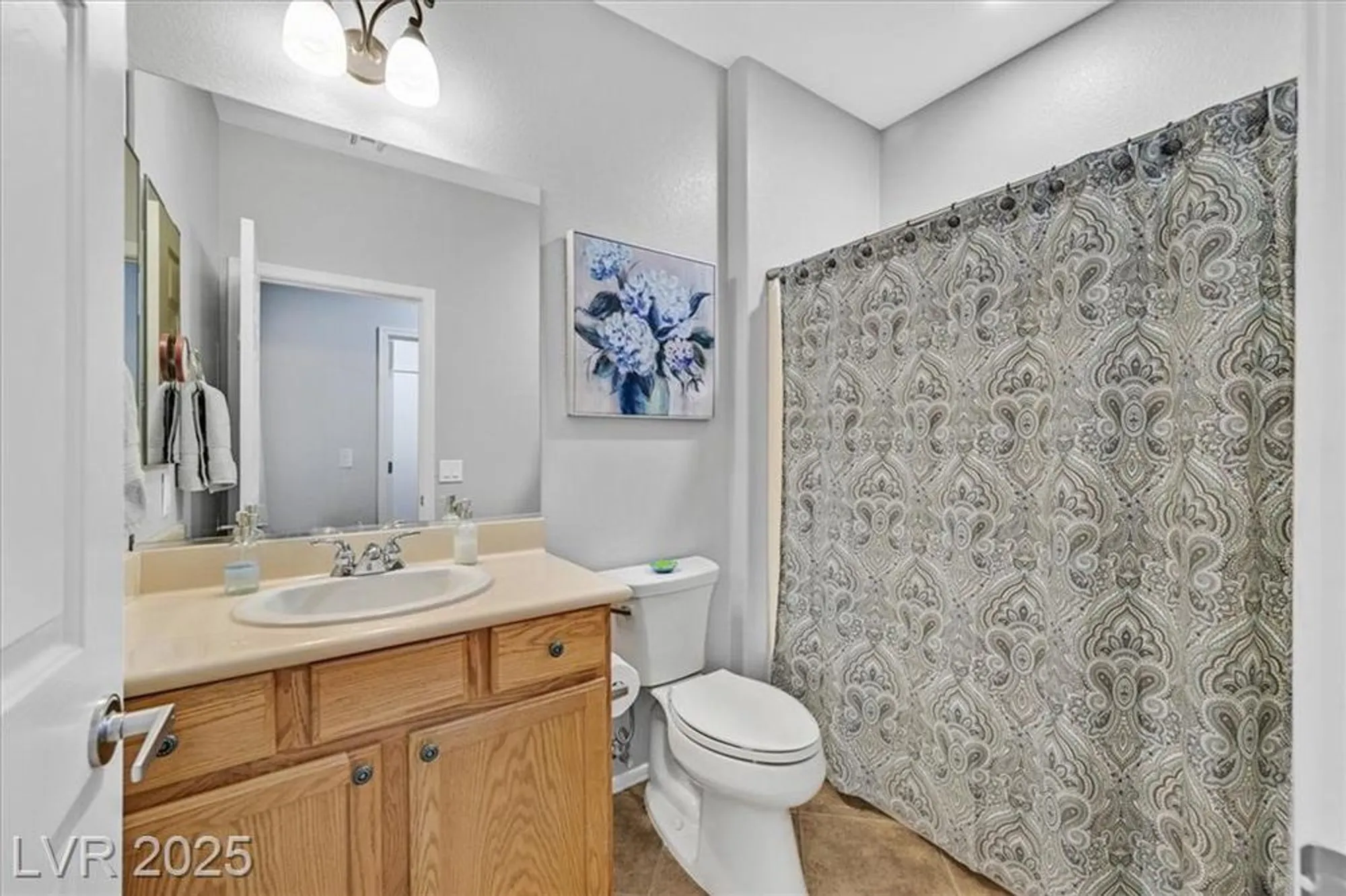 Property Slideshow image 26 of 43 | 2208 sawtooth mountain dr, Henderson, NV, 89044