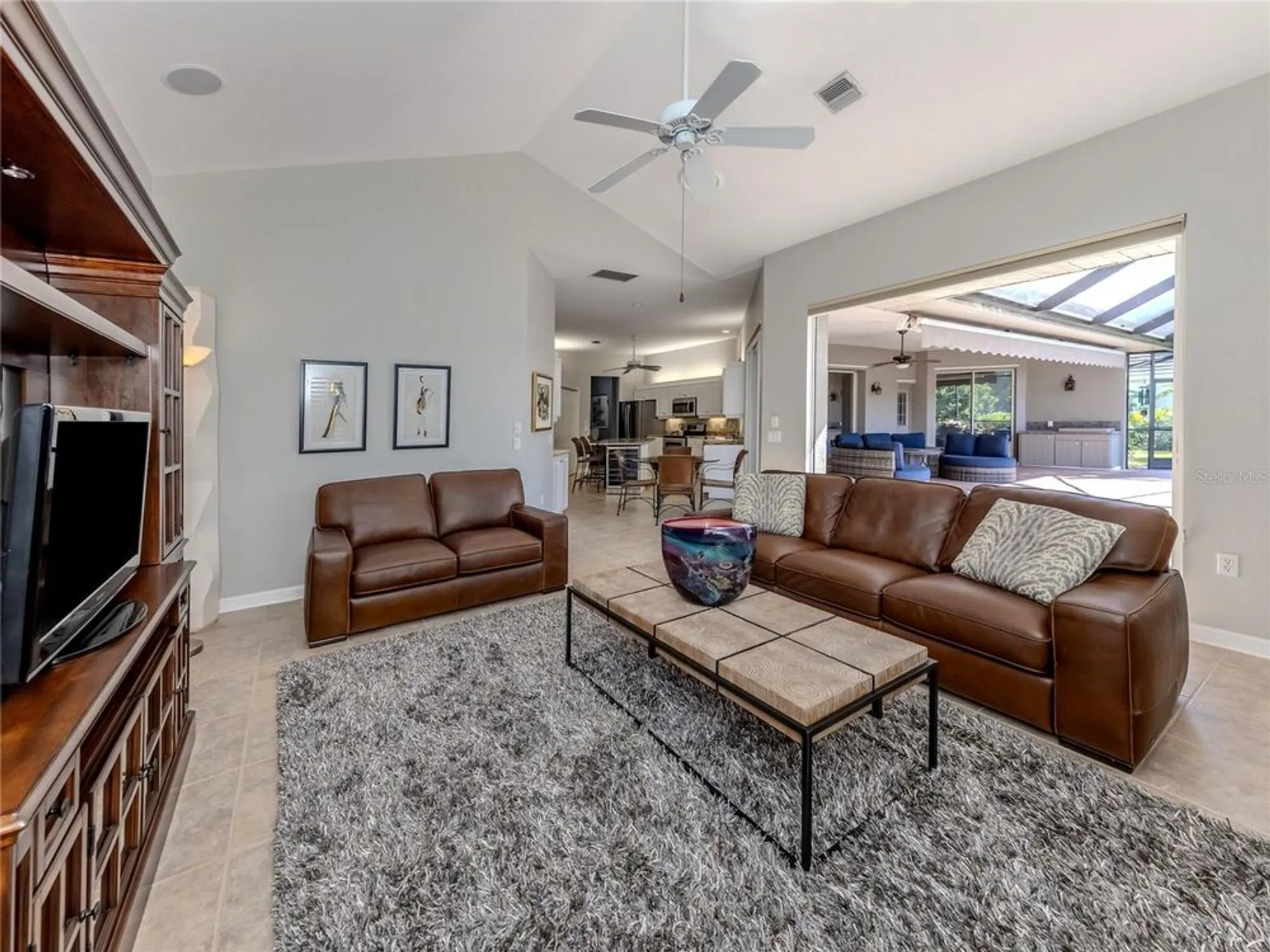 Property Slideshow image 15 of 60 | 406 trenwick ln, Venice, FL, 34293