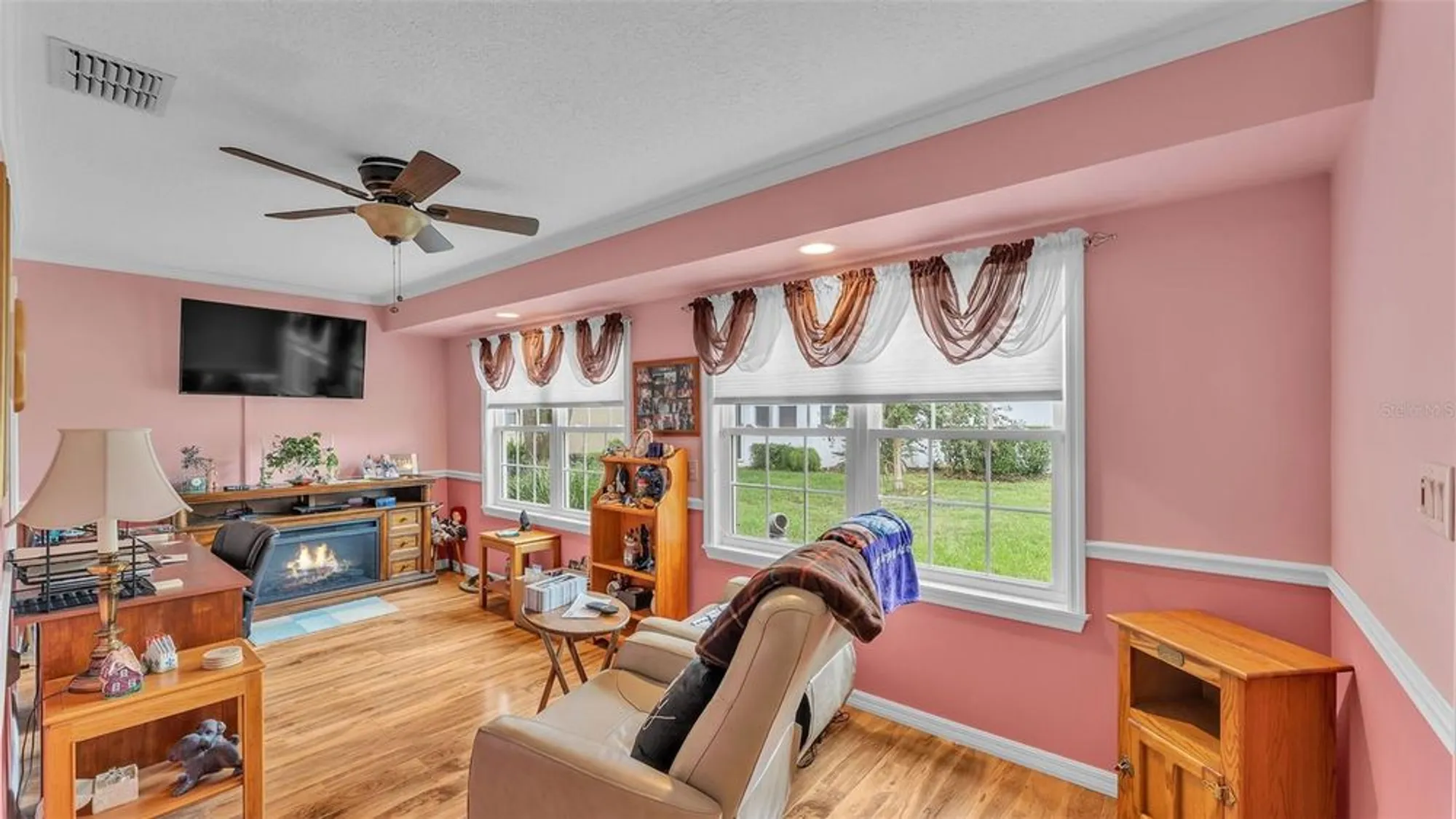 Property Slideshow image 28 of 51 | 6054 crane dr, Lakeland, FL, 33809