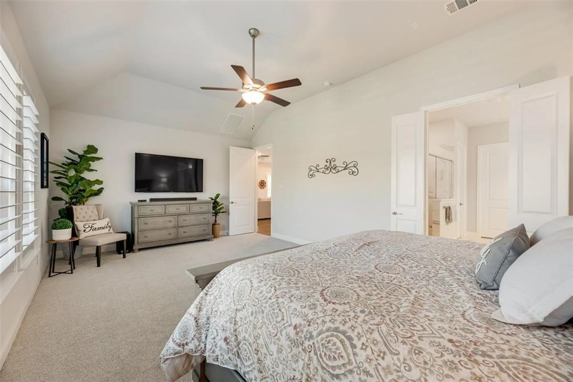 Property Slideshow image 20 of 39 | 2725 cumberland, The Colony, TX, 75056