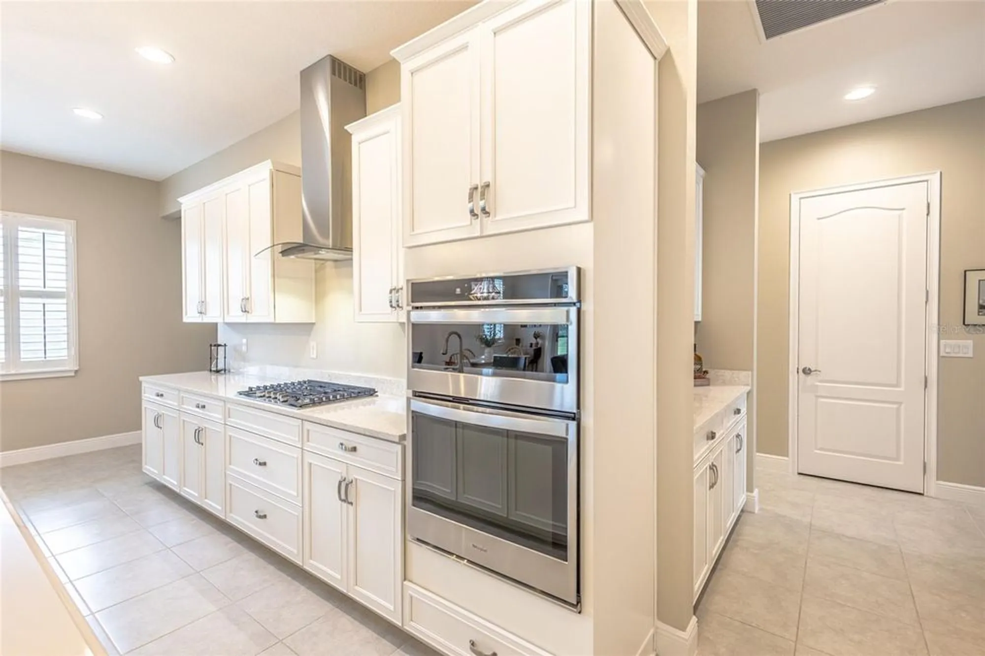 Property Slideshow image 16 of 88 | 2606 meadowedge loop, Saint Cloud, FL, 34772