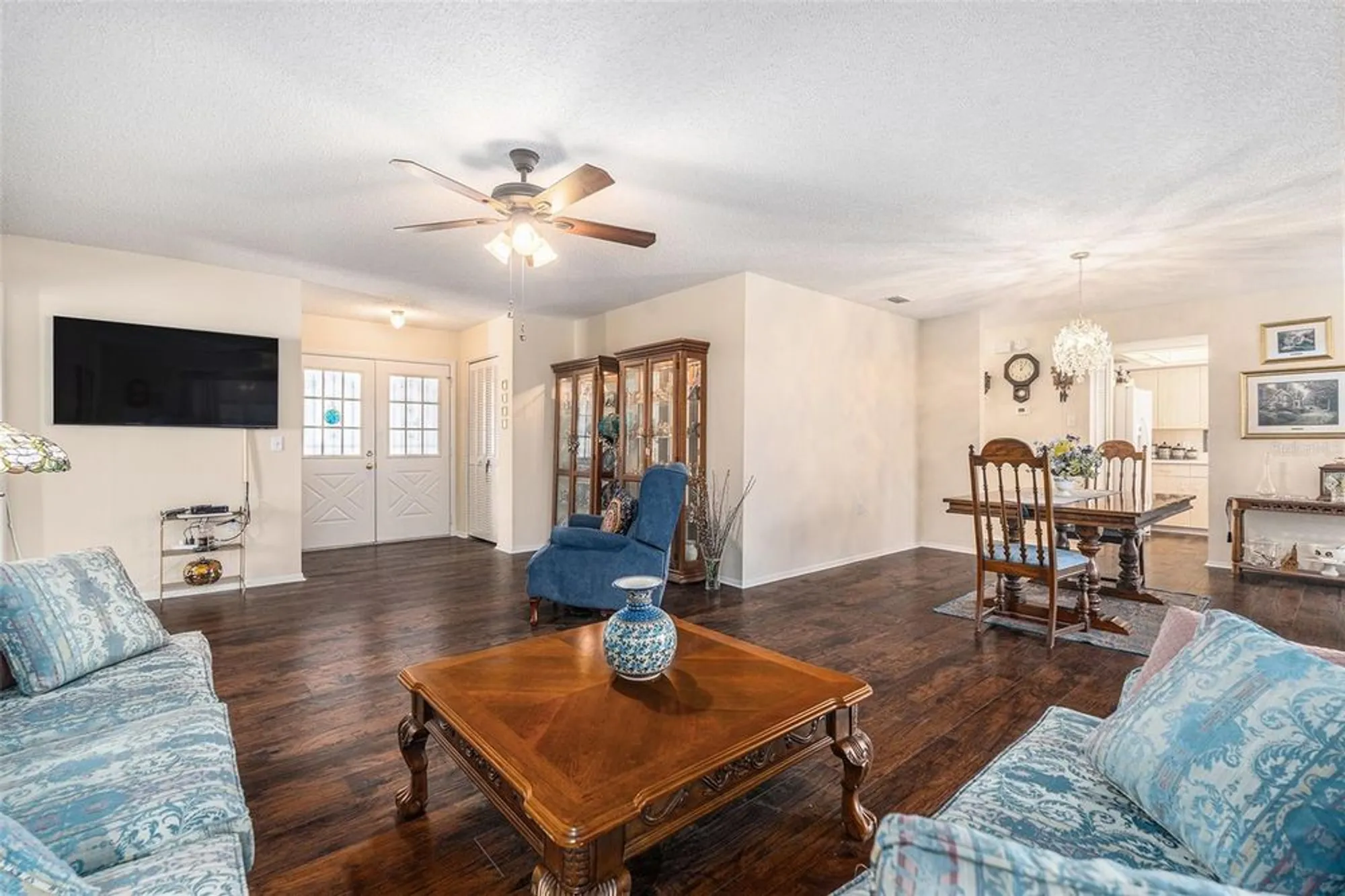 Property Slideshow image 7 of 37 | 4636 portland manor dr, New Port Richey, FL, 34655