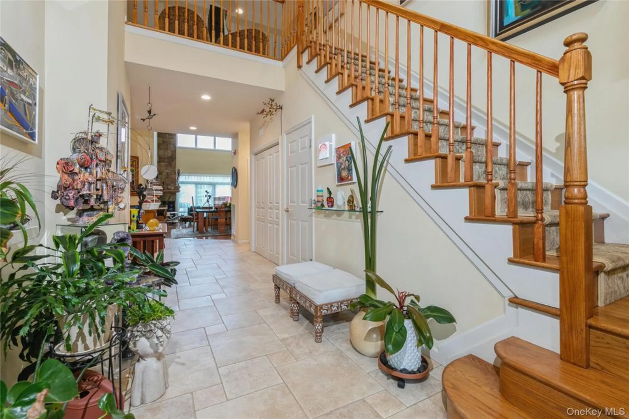 Property Slideshow image 2 of 44 | 95 cove ln, East Setauket, NY, 11733