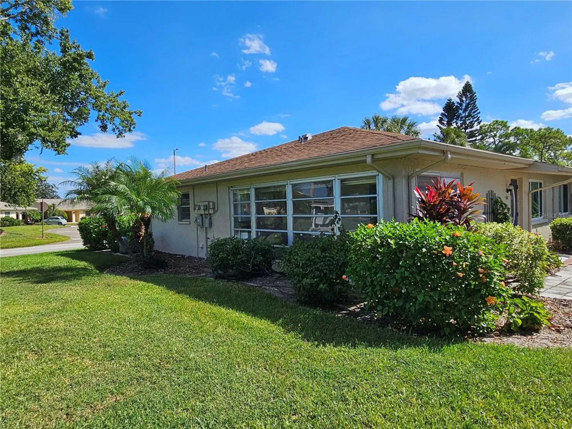 Property Slideshow image 5 of 72 | 901 hendon ct, Sun City Center, FL, 33573