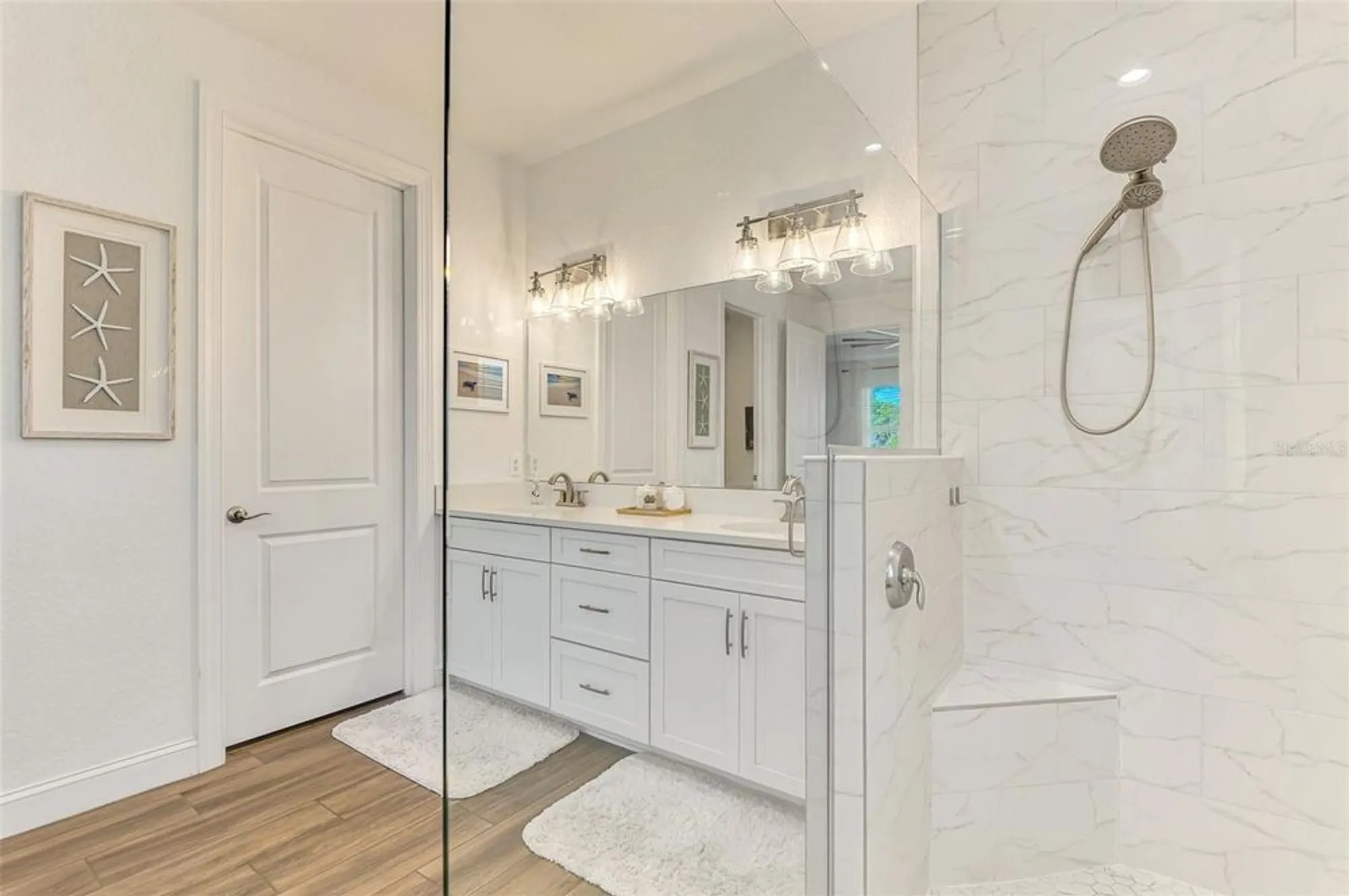 Property Slideshow image 8 of 71 | 560 mistiflower cir, Nokomis, FL, 34275
