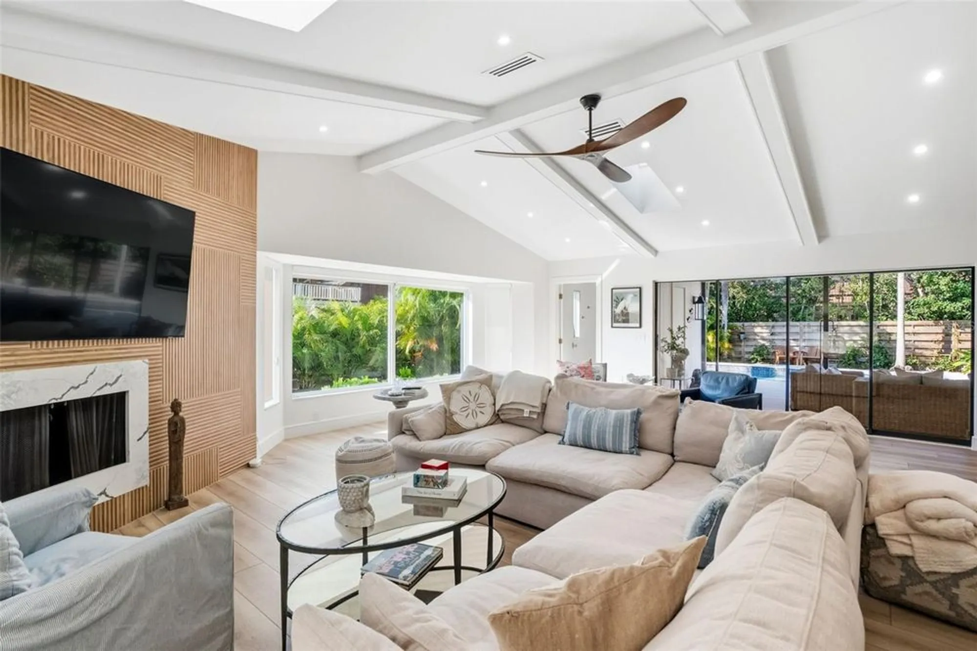 Property Slideshow image 14 of 66 | 1660 pine harrier cir, Sarasota, FL, 34231