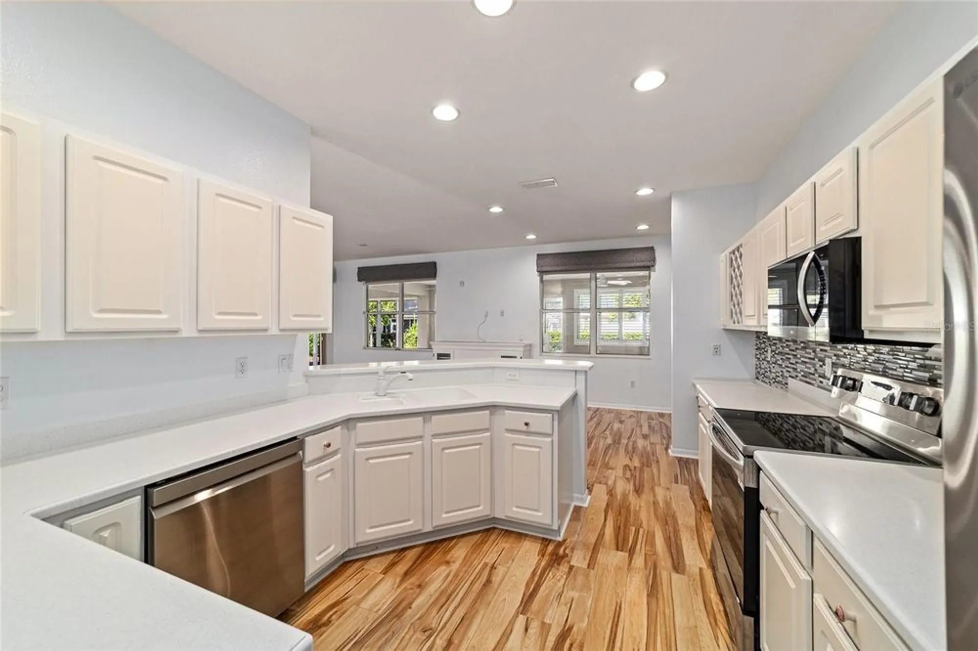 Property Slideshow image 8 of 31 | 8798 sw 83rd cir, Ocala, FL, 34481