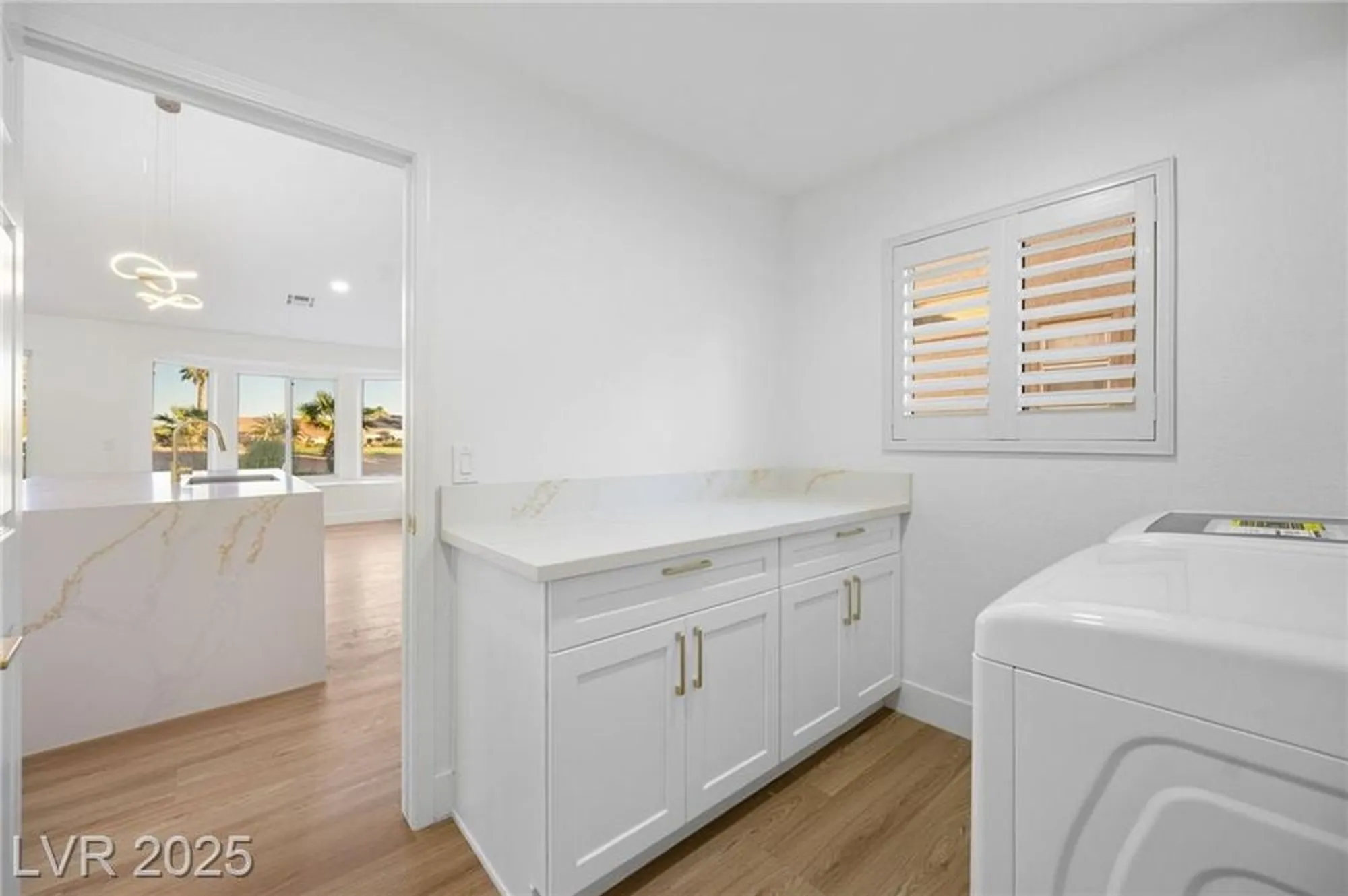 Property Slideshow image 34 of 44 | 2808 crown ridge dr, Las Vegas, NV, 89134
