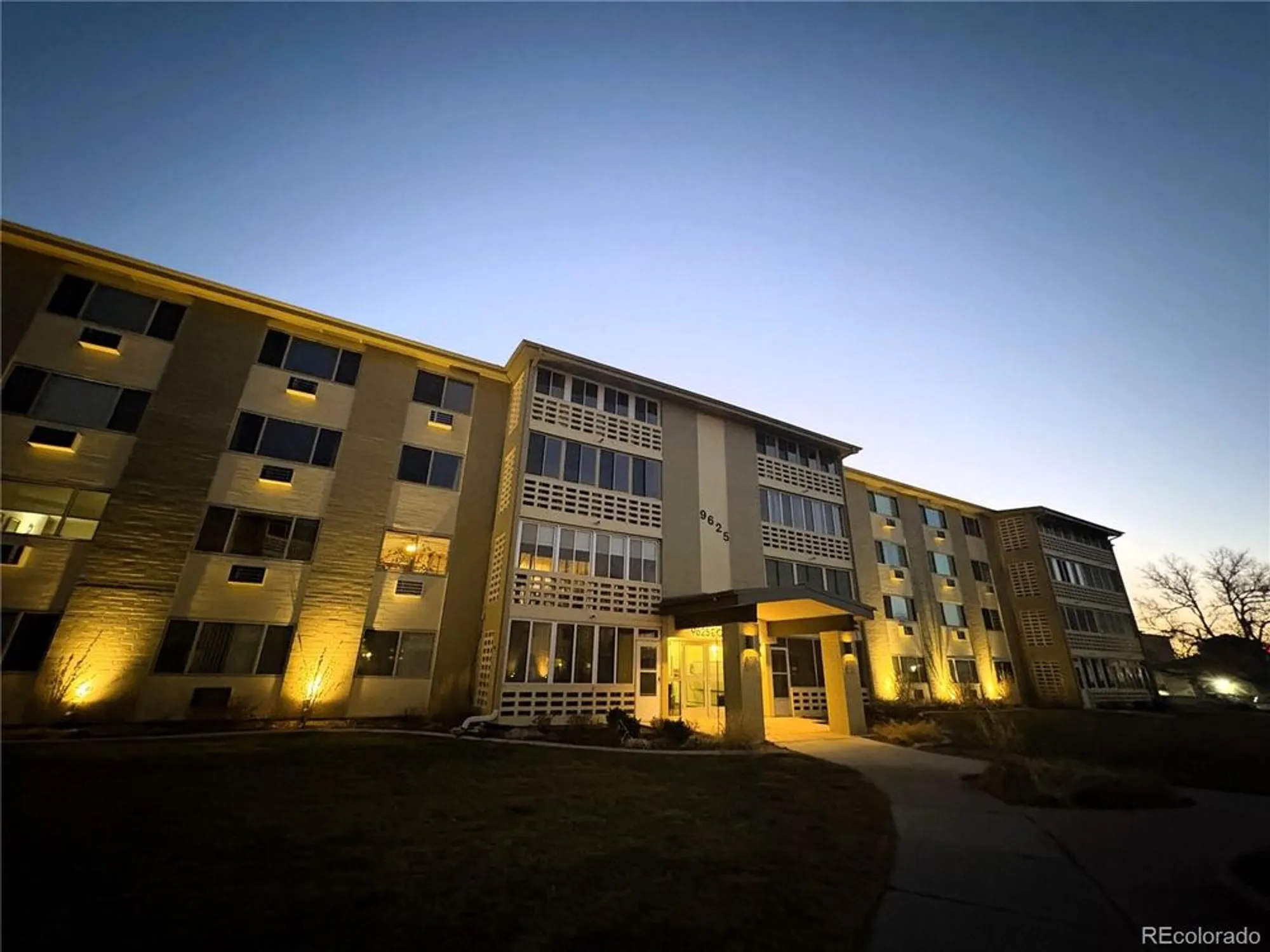 Property Slideshow image 19 of 23 | 9625 e center ave apt 4c, Denver, CO, 80247