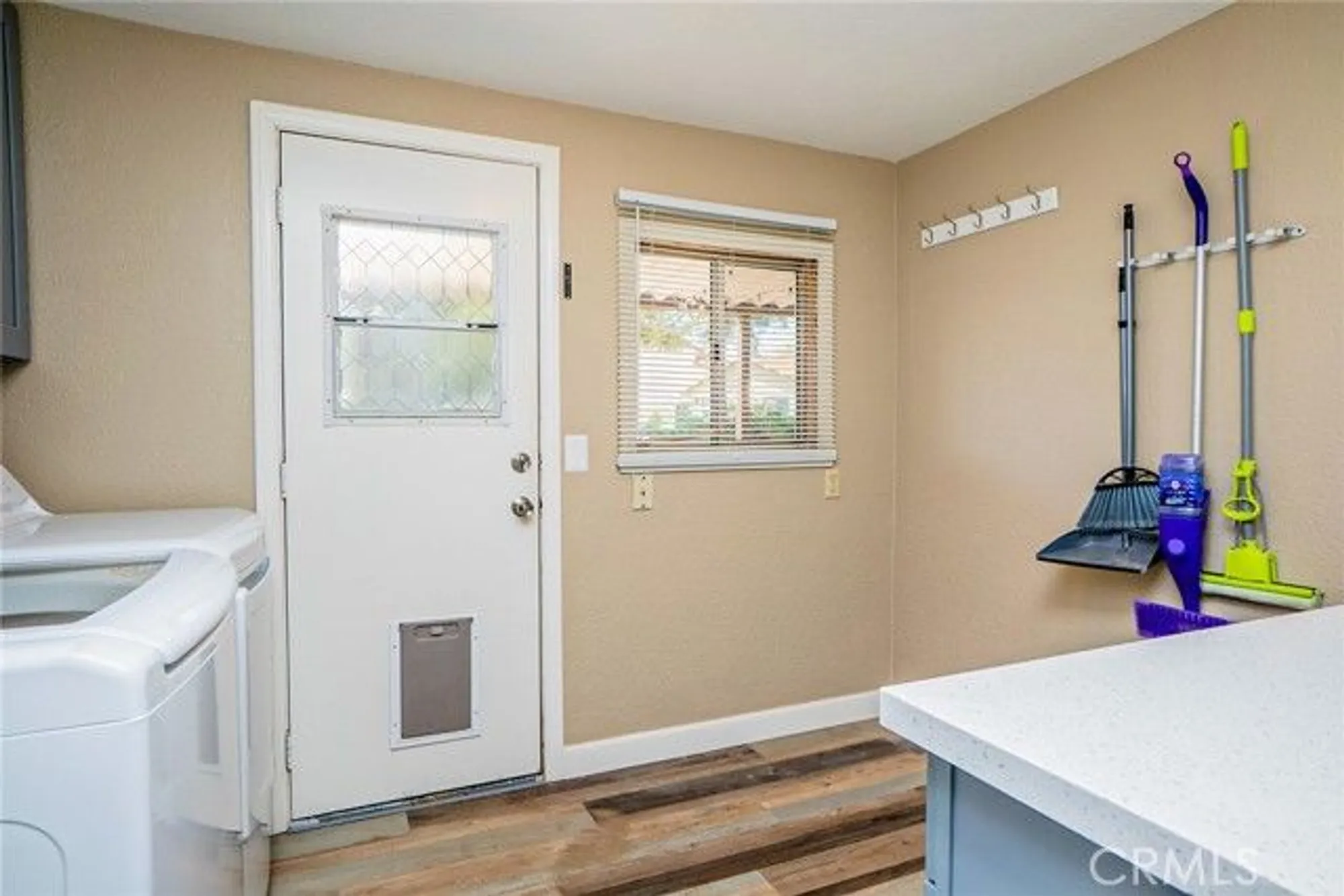 Property Slideshow image 42 of 55 | 901 norwich way, Corona, CA, 92882