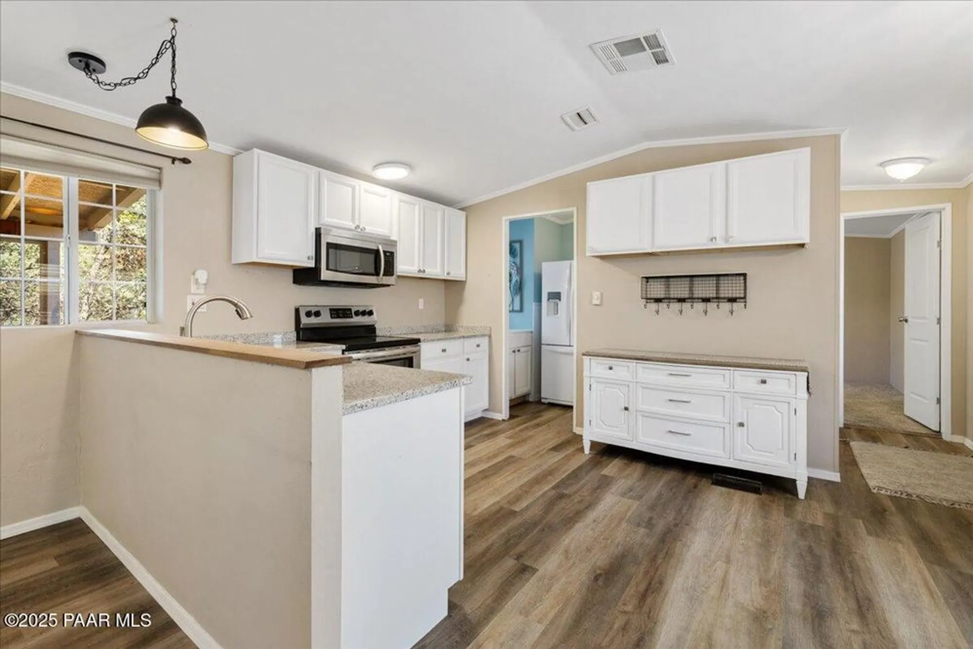 Property Slideshow image 8 of 20 | 2091 prescott canyon cir, Prescott, AZ, 86301