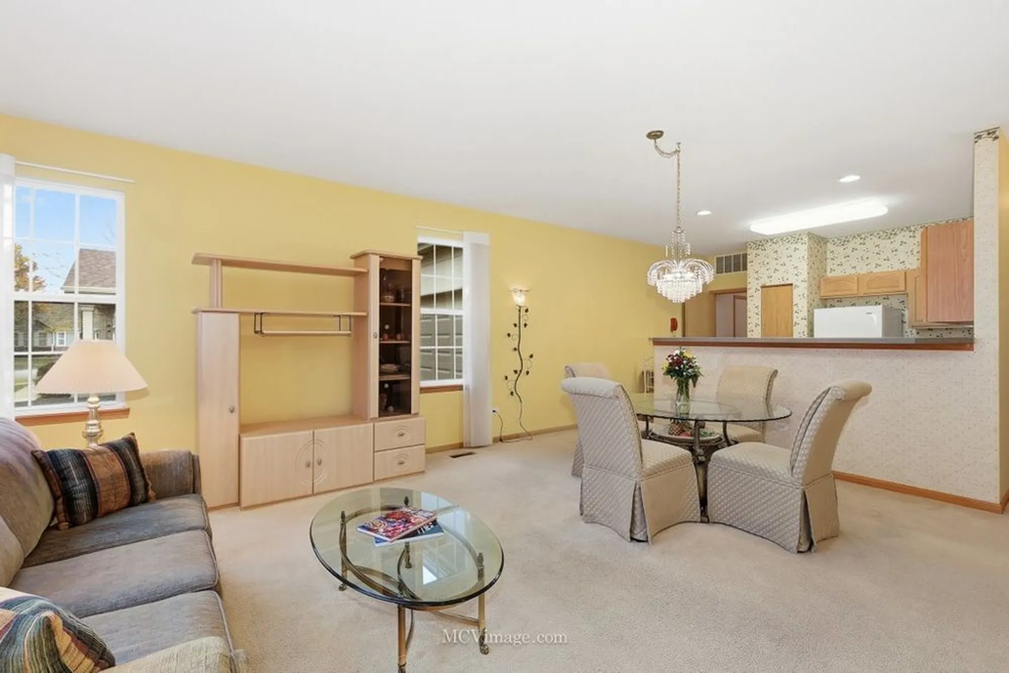 Property Slideshow image 11 of 34 | 21525 lake saint clair dr, Crest Hill, IL, 60403