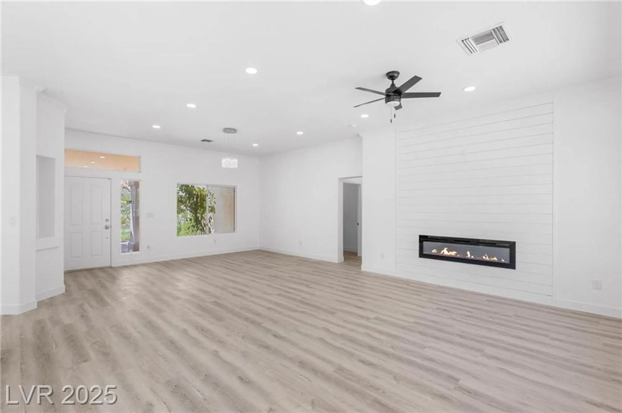 Property Slideshow image 8 of 34 | 10528 cogswell ave, Las Vegas, NV, 89134