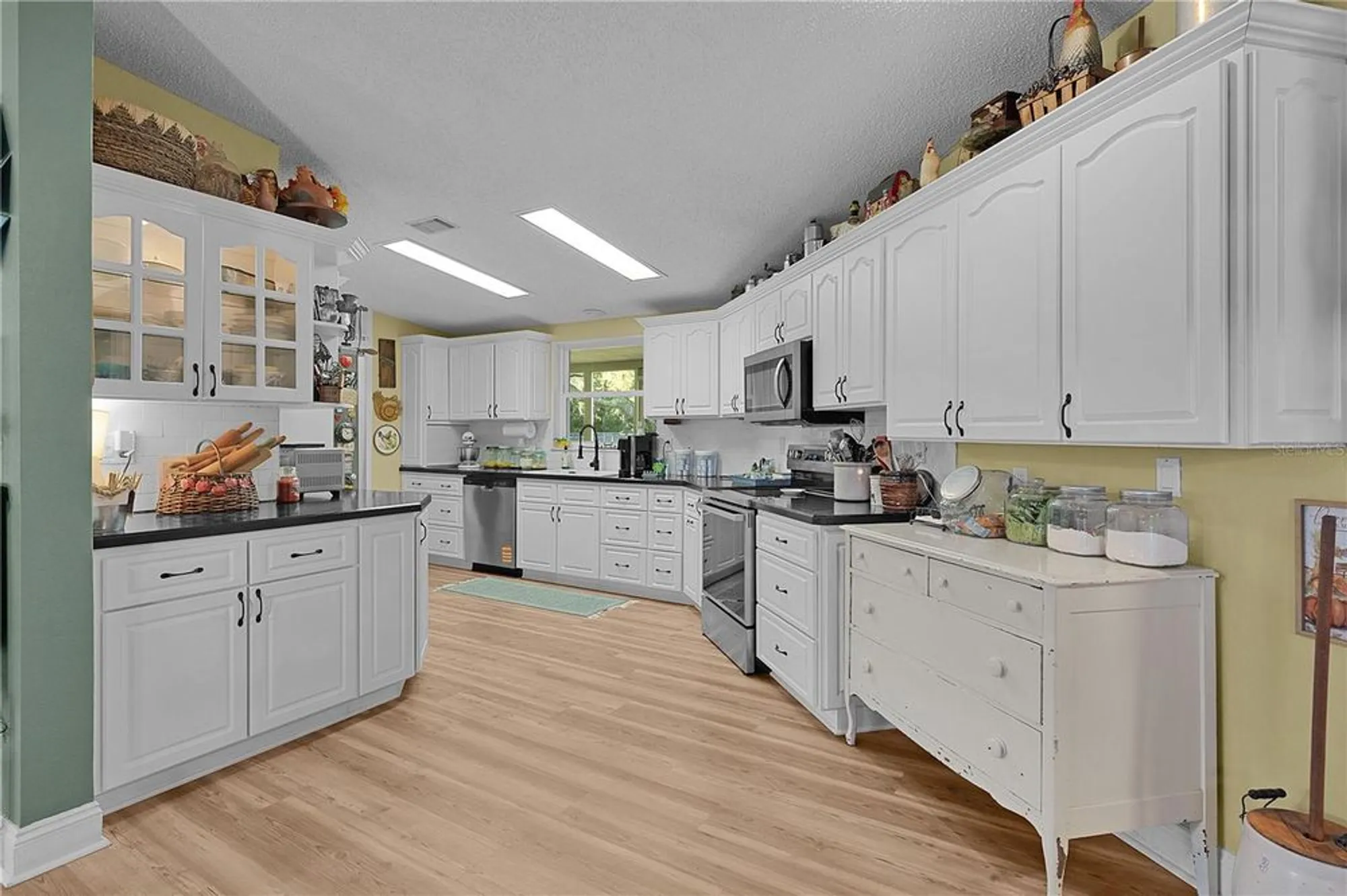 Property Slideshow image 12 of 62 | 8333 county road 109a-1, Lady Lake, FL, 32159