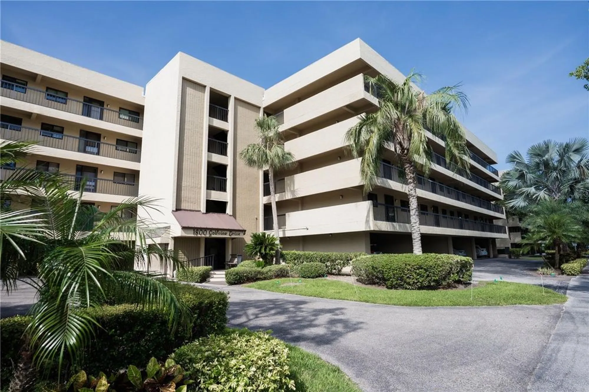 Property Slideshow image 1 of 26 | 1846 golfview dr # 1846, Tarpon Springs, FL, 34689