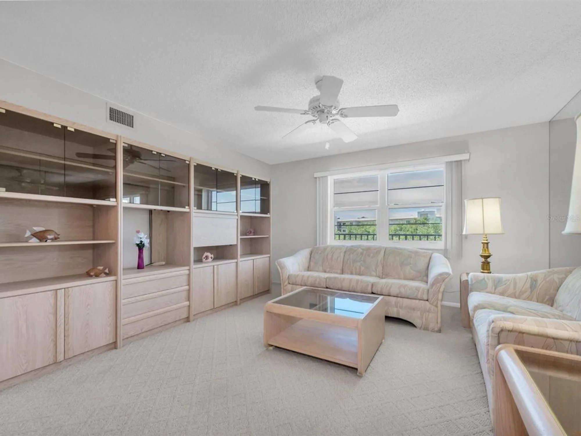 Property Slideshow image 7 of 32 | 8174 terrace garden dr n unit 507, St Petersburg, FL, 33709