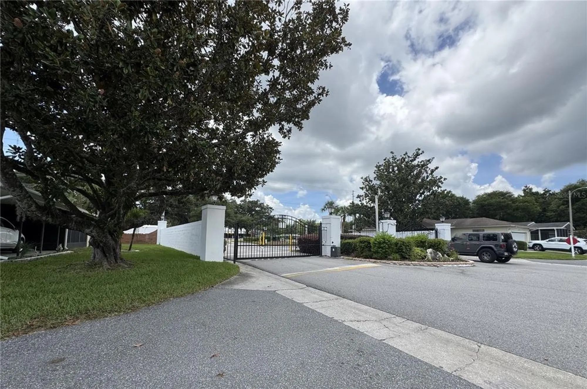 Property Slideshow image 42 of 42 | 4805 colonnades cir, Lakeland, FL, 33811