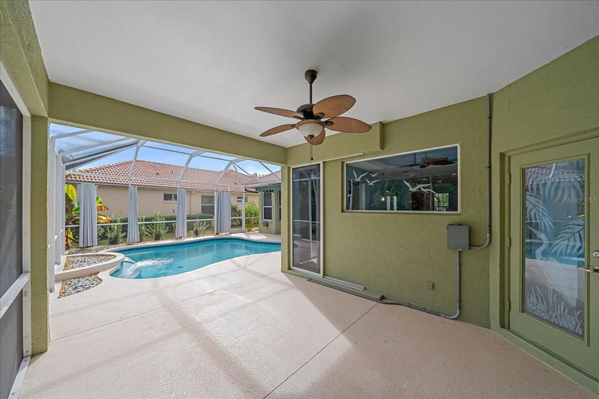 Property Slideshow image 29 of 43 | 6619 pinefeather ct, Bradenton, FL, 34203