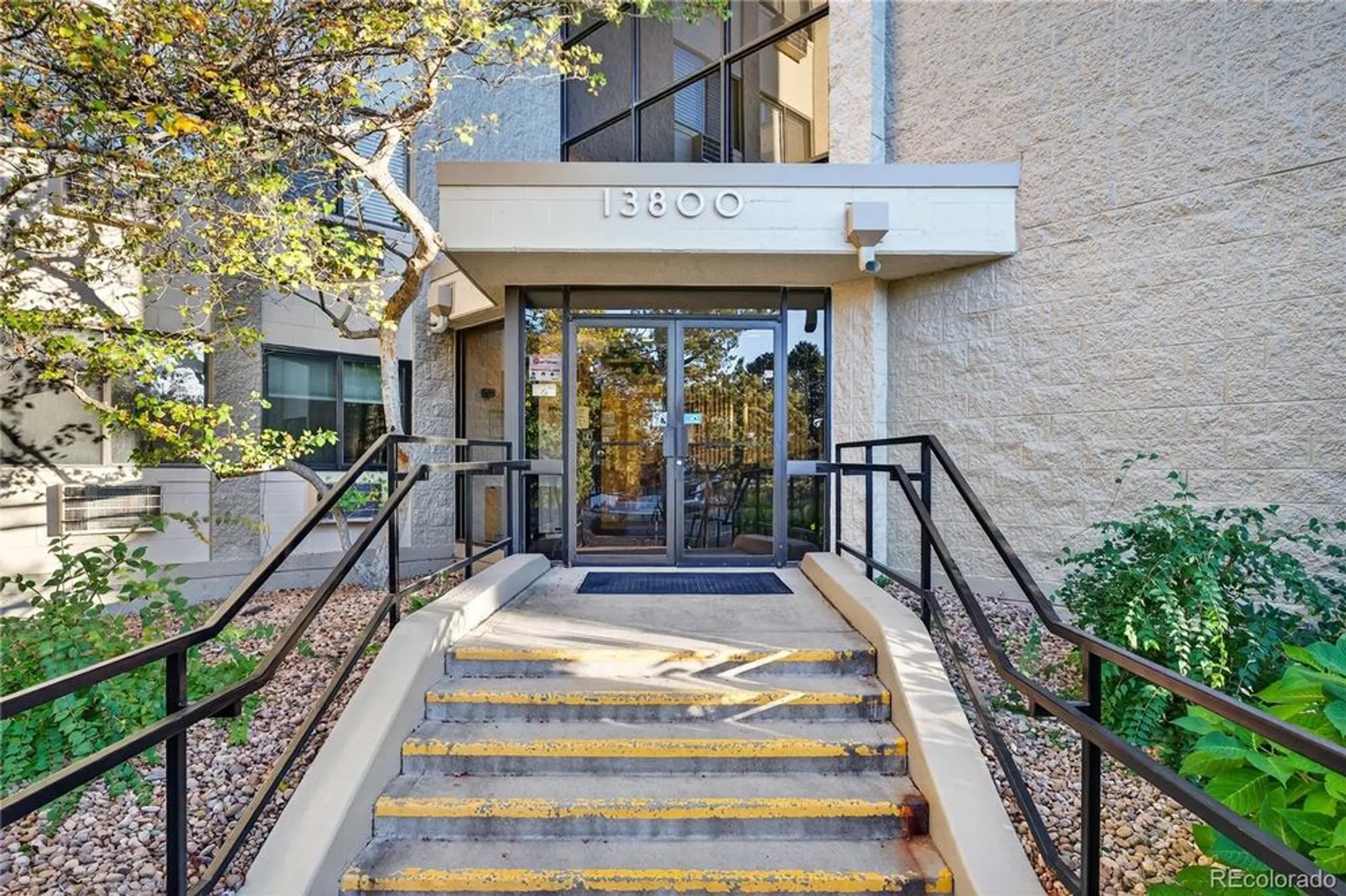 Property Slideshow image 25 of 37 | 13800 e marina dr apt 104, Aurora, CO, 80014