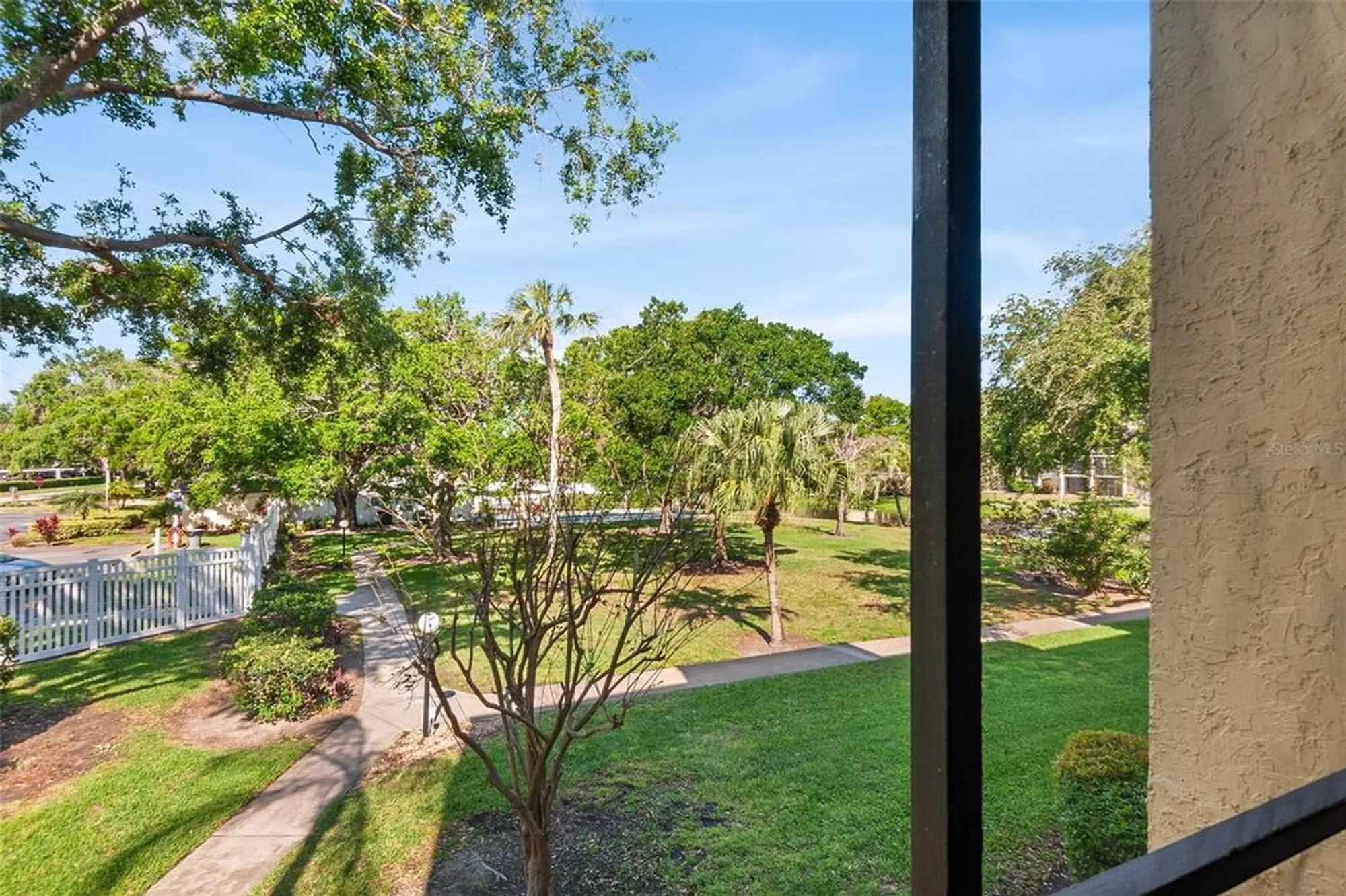 Property Slideshow image 25 of 37 | 14130 rosemary ln 1202, Largo, FL, 33774