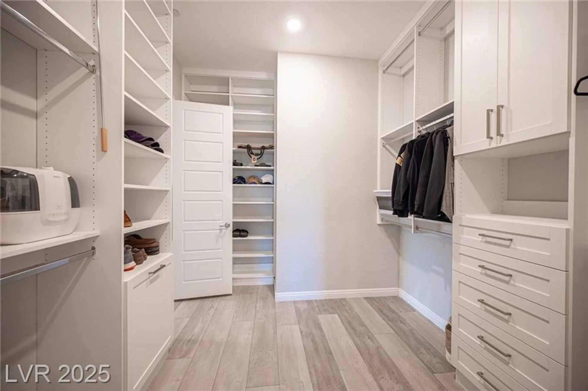 Property Slideshow image 40 of 92 | 936 mayfield manor ln, Las Vegas, NV, 89138