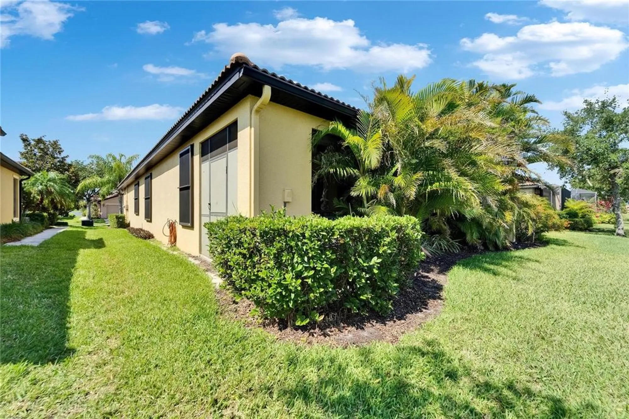 Property Slideshow image 53 of 93 | 5646 sunset falls dr, Apollo Beach, FL, 33572