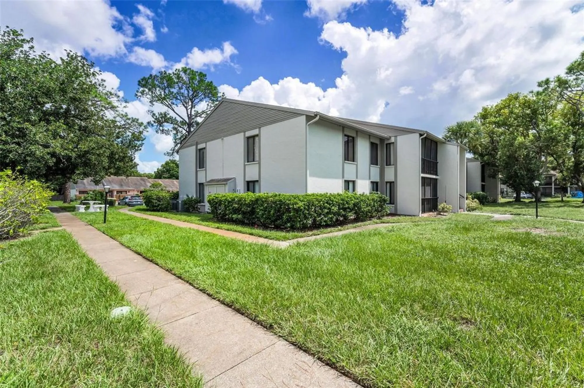 Property Slideshow image 36 of 62 | 2687 pine ridge way f2, Palm Harbor, FL, 34684