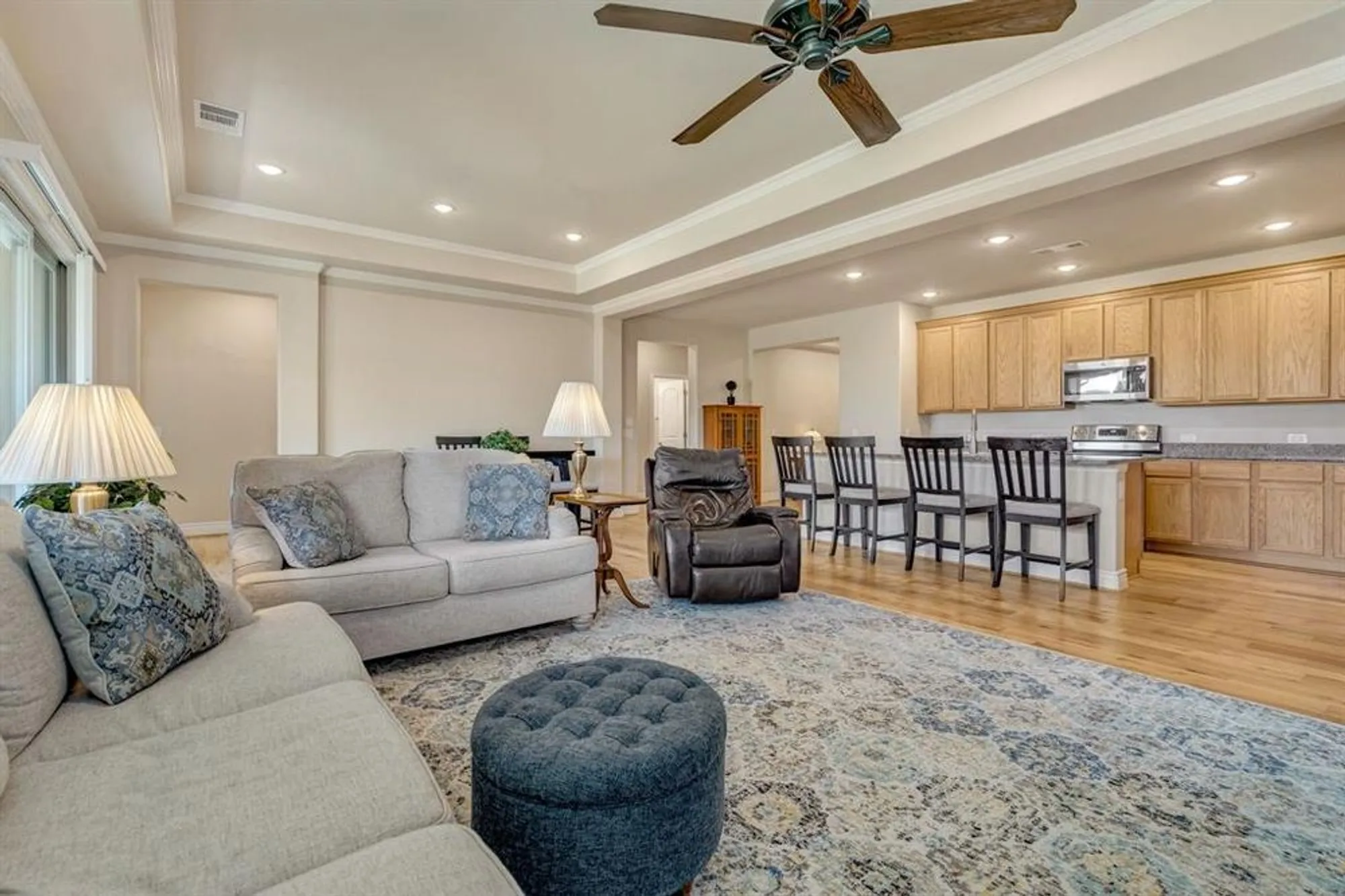 Property Slideshow image 13 of 32 | 9625 heartwood dr, Denton, TX, 76207