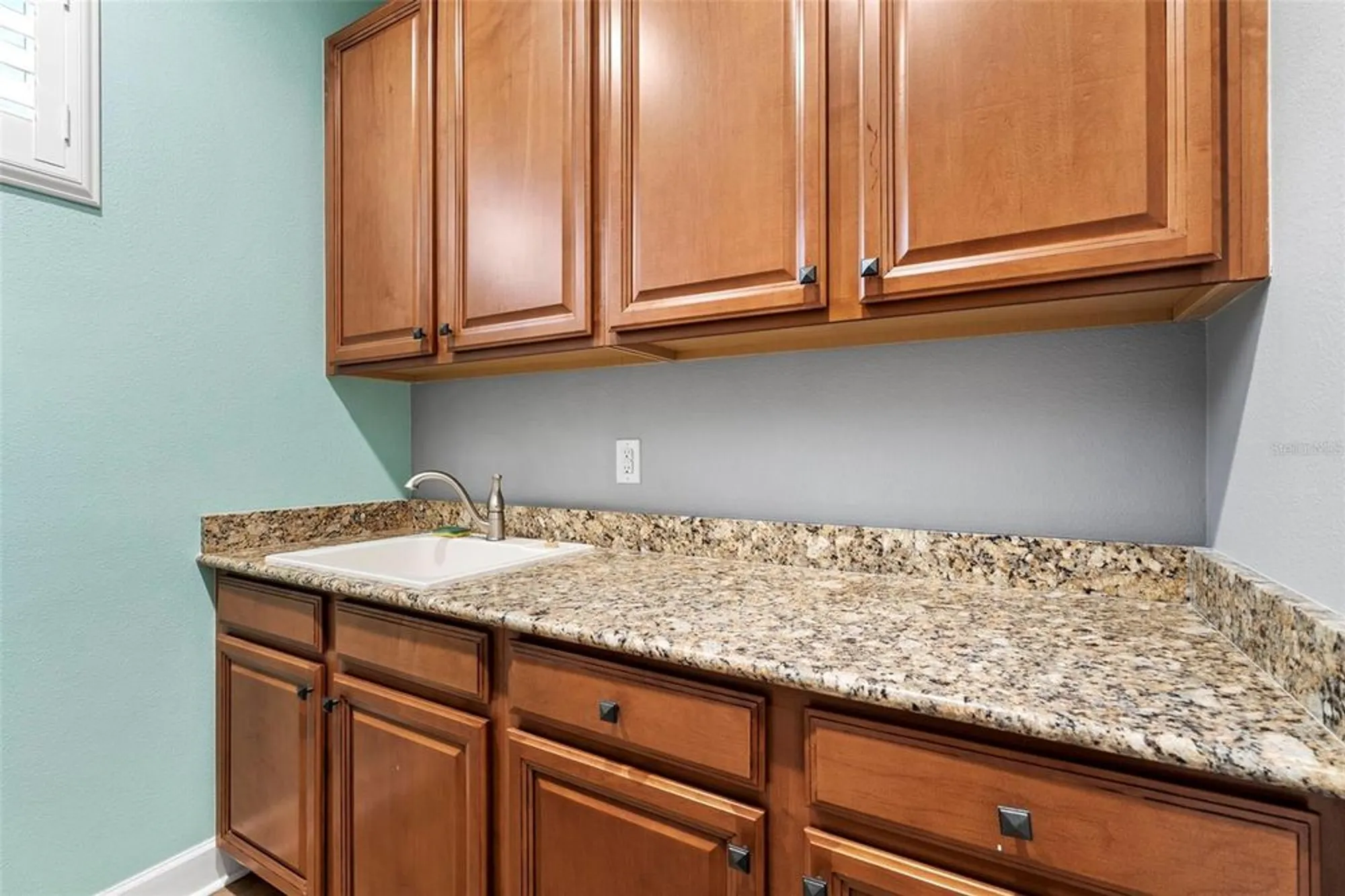 Property Slideshow image 25 of 52 | 4816 heinman cv, Palmetto, FL, 34221