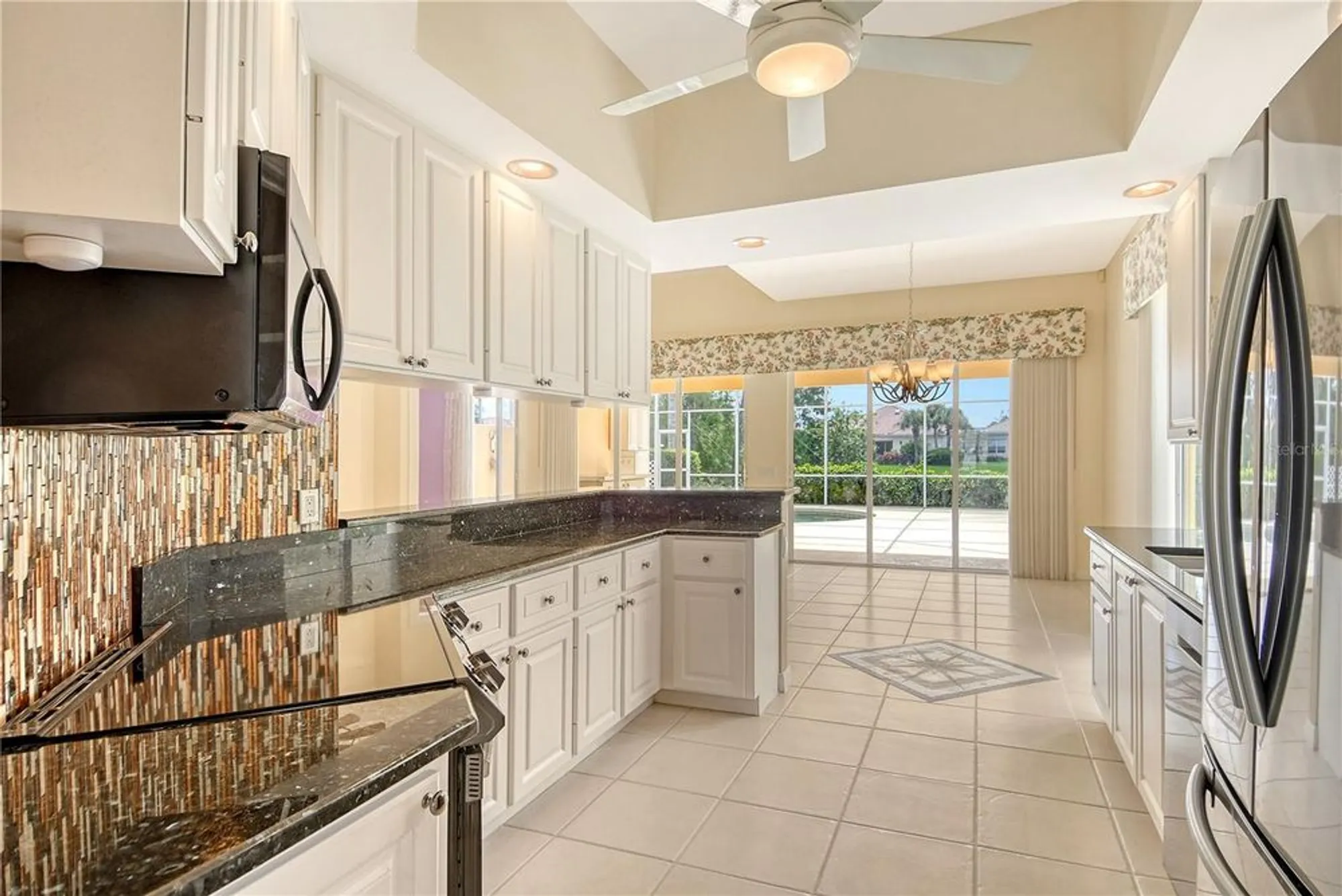 Property Slideshow image 14 of 70 | 5562 octonia pl, Sarasota, FL, 34238