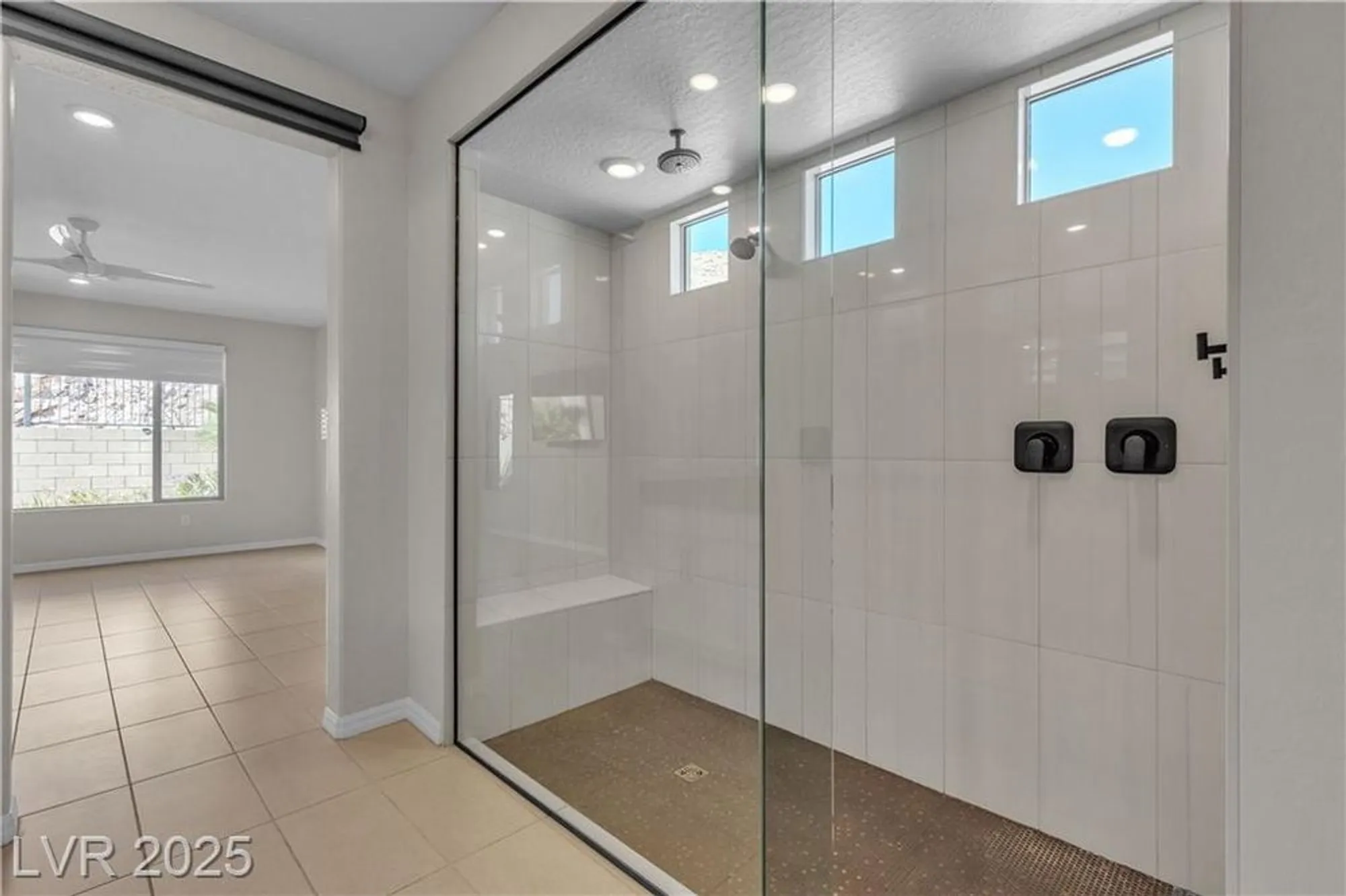 Property Slideshow image 36 of 76 | 11 acacia creek ct, Henderson, NV, 89011