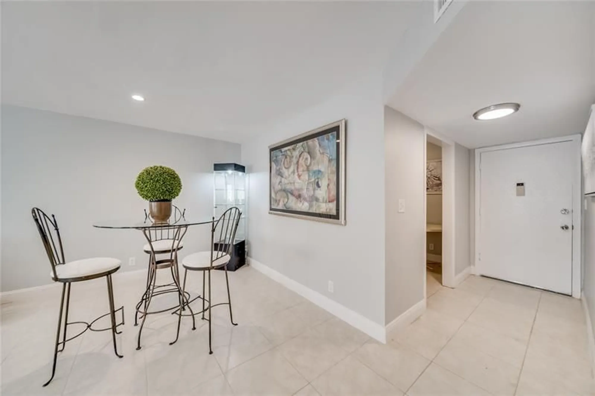 Property Slideshow image 3 of 43 | 2271 nw 47th ter 107, Lauderhill, FL, 33313