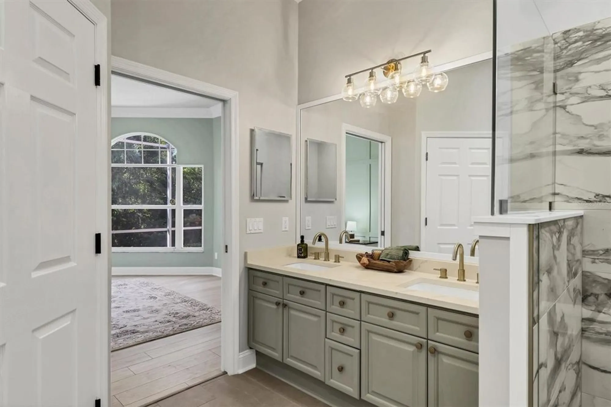 Property Slideshow image 29 of 71 | 1703 starling dr # 1703, Sarasota, FL, 34231