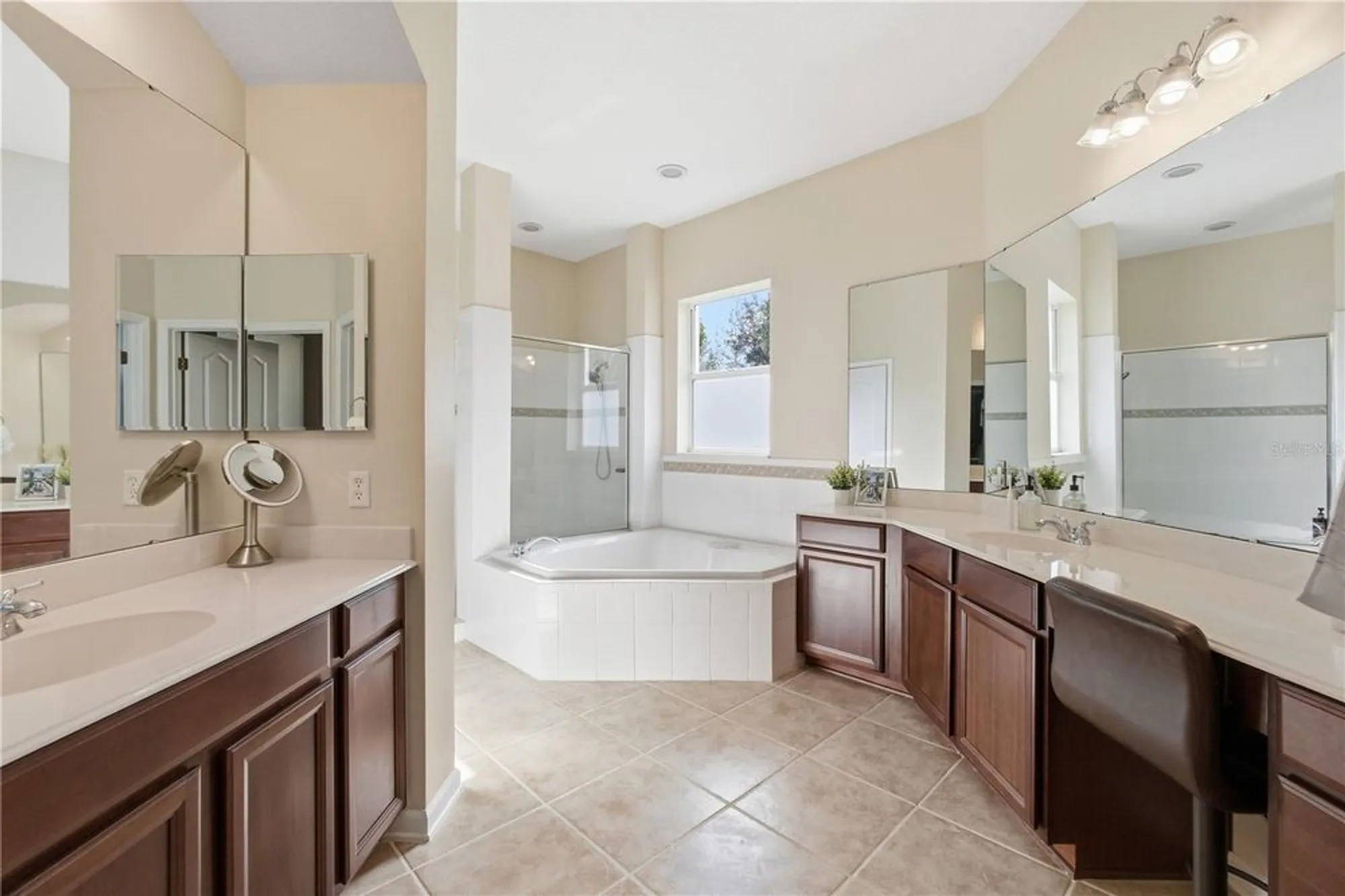 Property Slideshow image 22 of 79 | 9 creekside dr, Palm Coast, FL, 32137