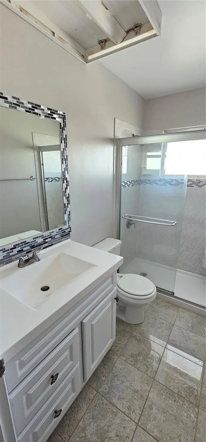 Property Slideshow image 25 of 38 | 1507 n lake dr, Sun City Center, FL, 33573