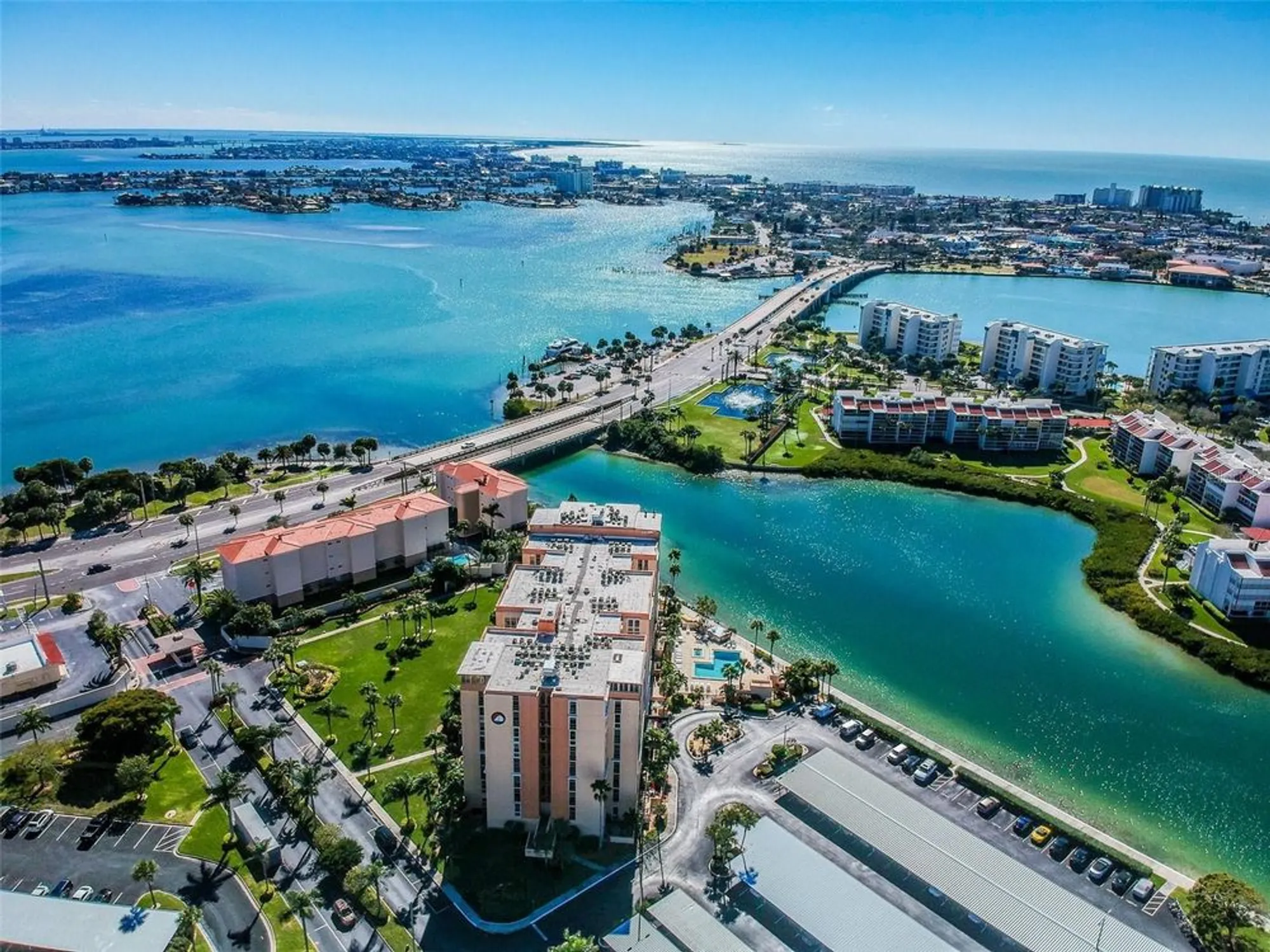 Property Slideshow image 37 of 93 | 7400 sun island dr 207, South Pasadena, FL, 33707