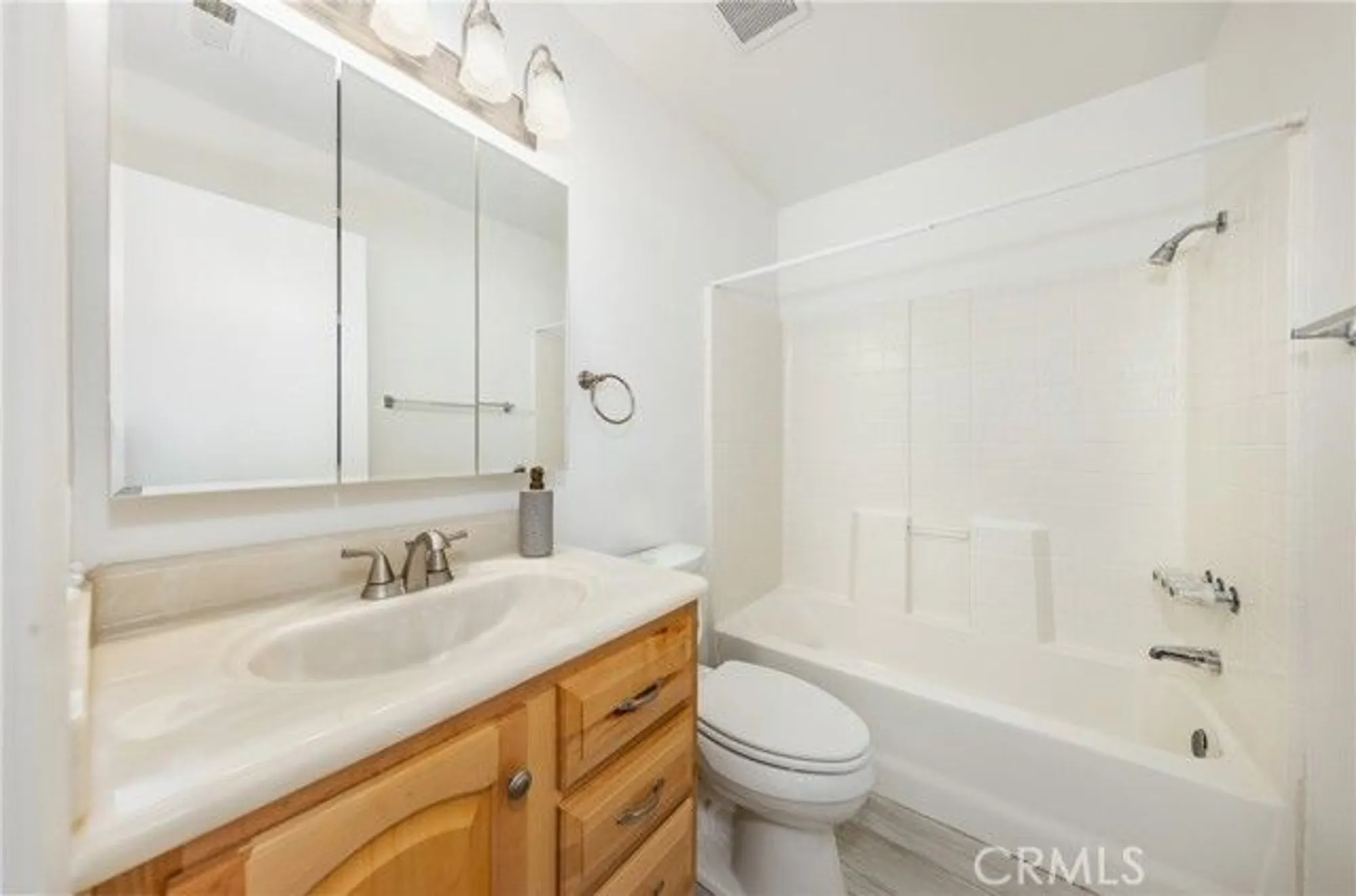 Property Slideshow image 17 of 28 | 5992 eagle trace ln, Banning, CA, 92220