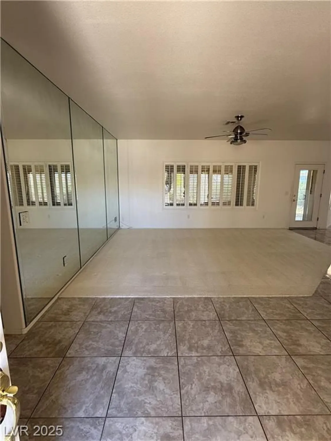 Property Slideshow image 4 of 16 | 2562 downeyville ave, Henderson, NV, 89052