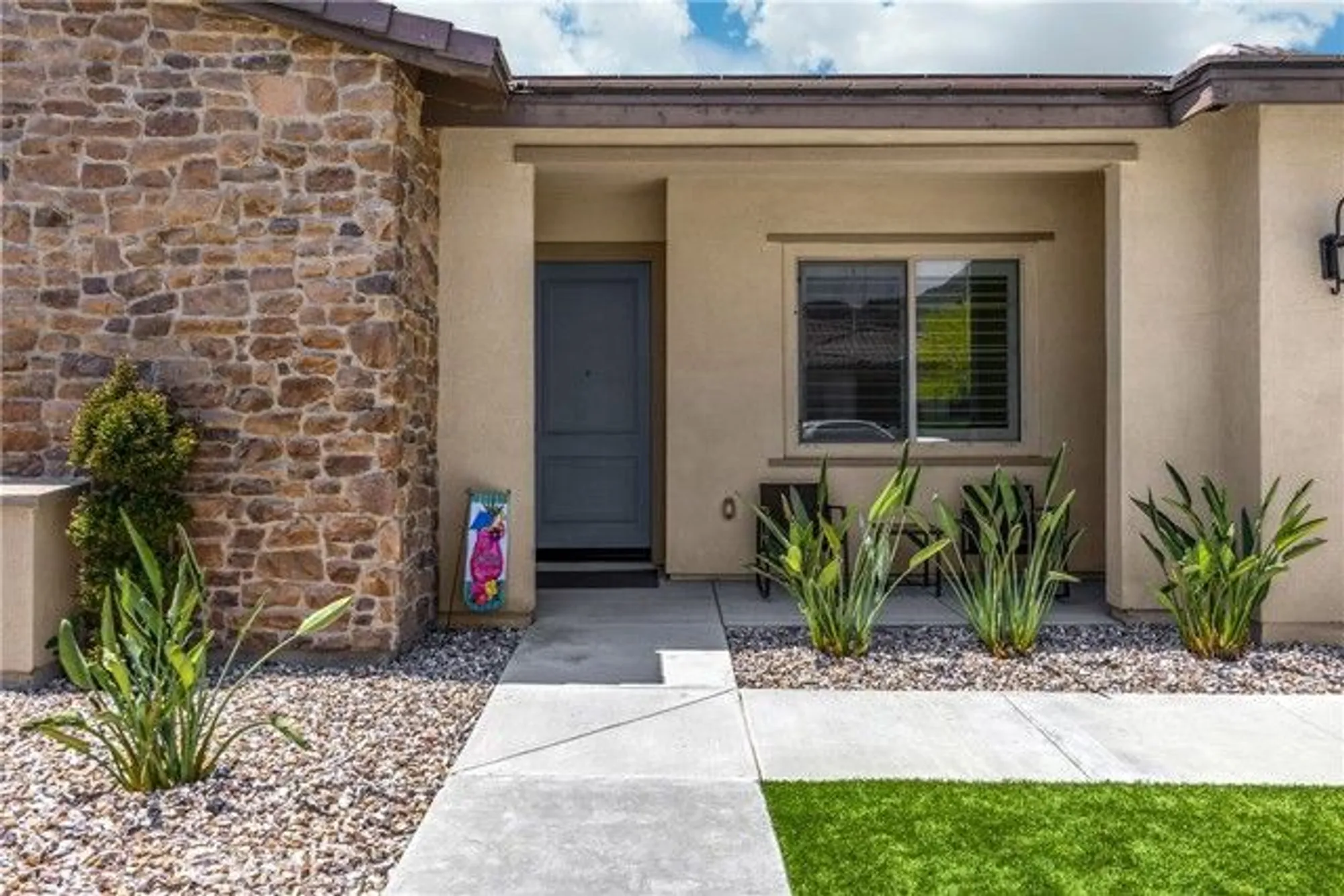 Property Slideshow image 6 of 68 | 11638 oakton way, Corona, CA, 92883