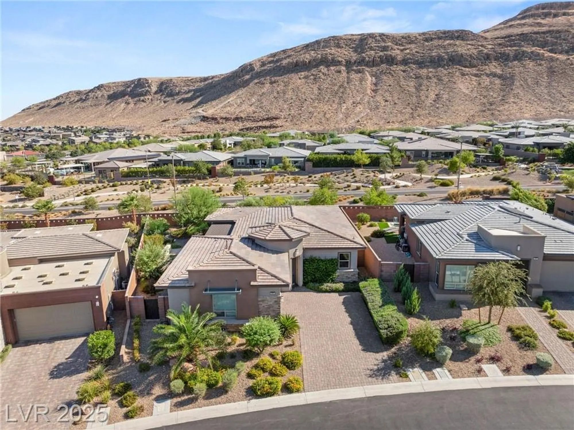 Property Slideshow image 46 of 58 | 9985 regency canyon way, Las Vegas, NV, 89148