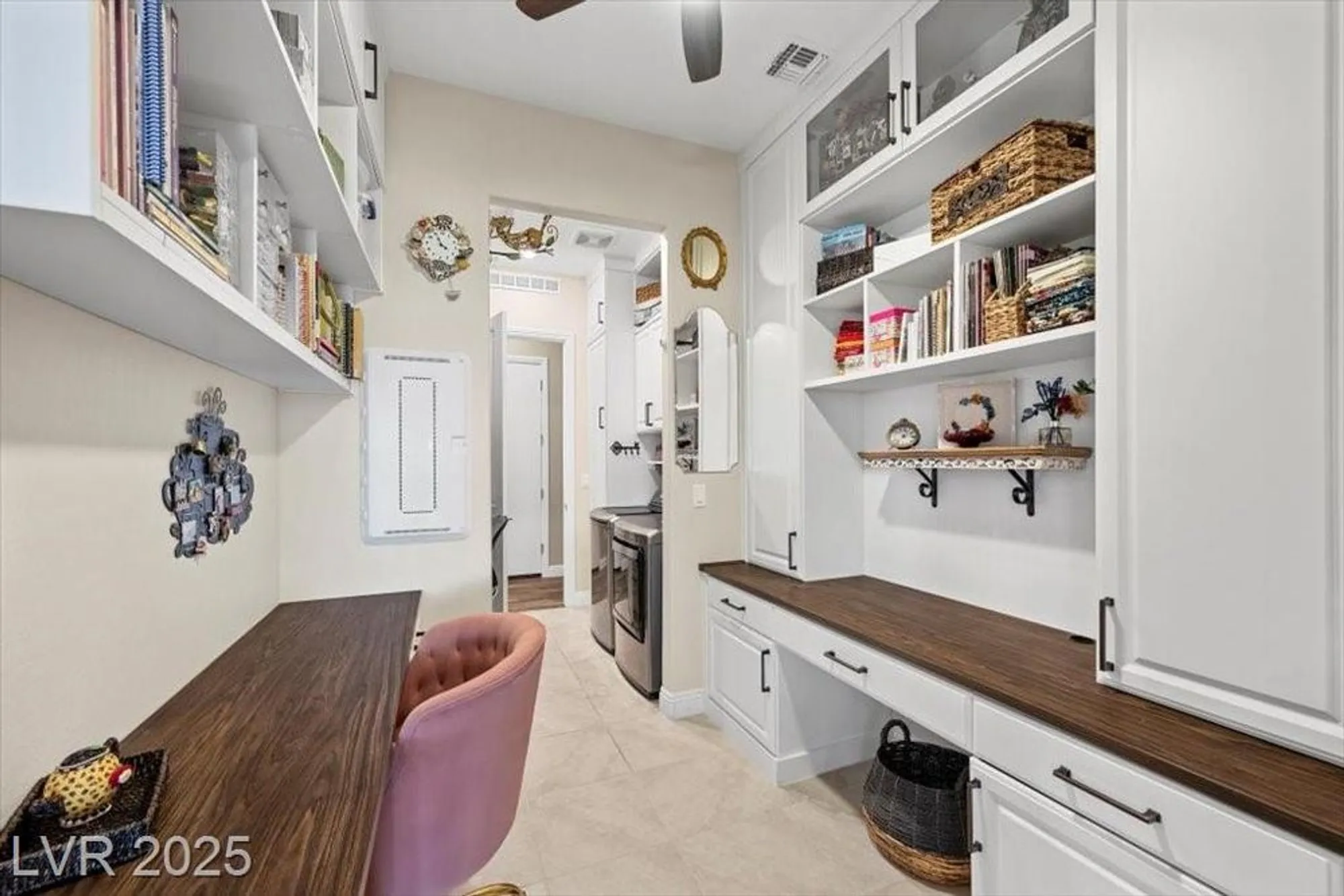 Property Slideshow image 30 of 69 | 44 stone yucca ct, Henderson, NV, 89011