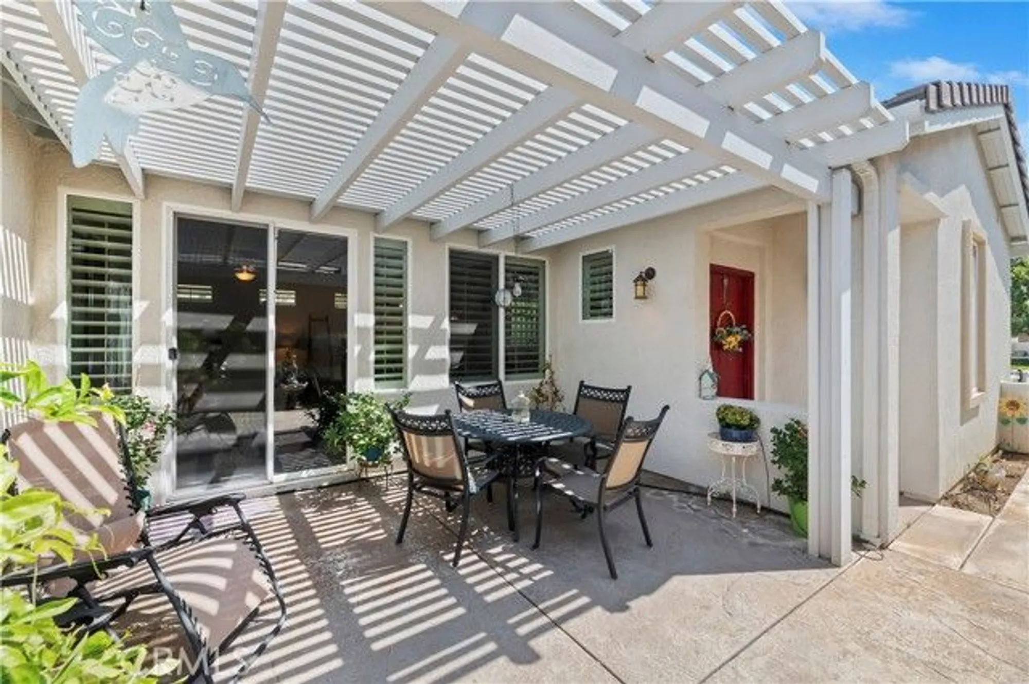 Property Slideshow image 9 of 49 | 117 paint crk, Beaumont, CA, 92223